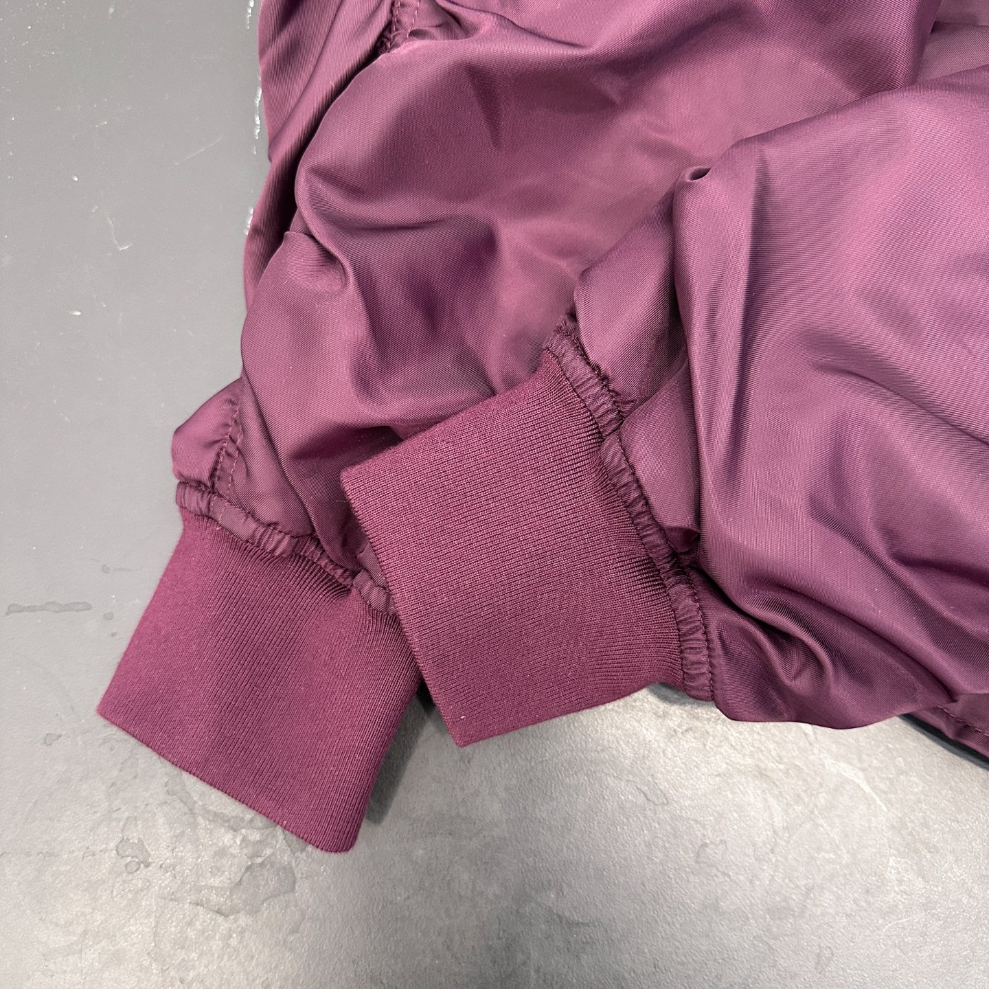 巴黎 ｜ 新款飞行员棉夹克，全身多处经典刺绣标，高密锦纶面料，休闲时尚，男女同款，尺码sml