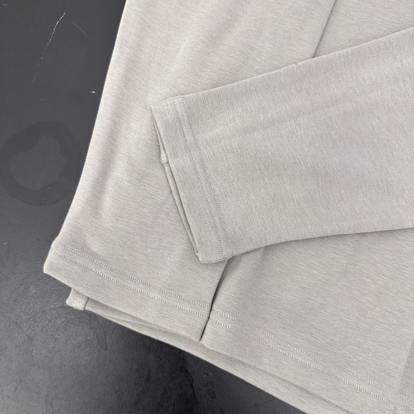 大王 ｜ 新款长袖打底，经典刺绣标，进口高密细腻保暖摇粒绒面料，男女同款，尺码sml