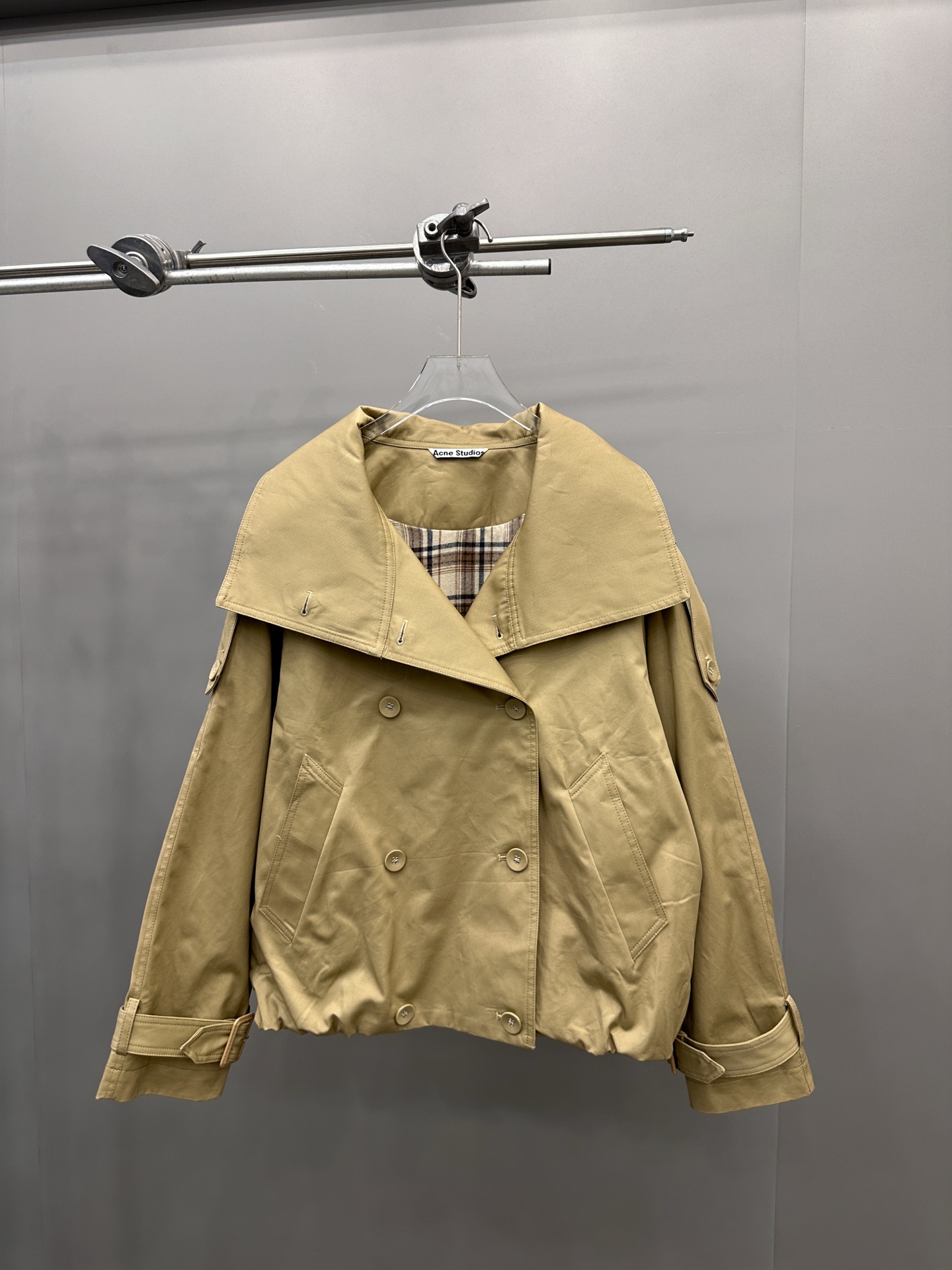 Acne ｜ 新款短风衣，版型时尚结构特别，定织格子面料里布，进口高密全棉风衣布面料，尺码sml