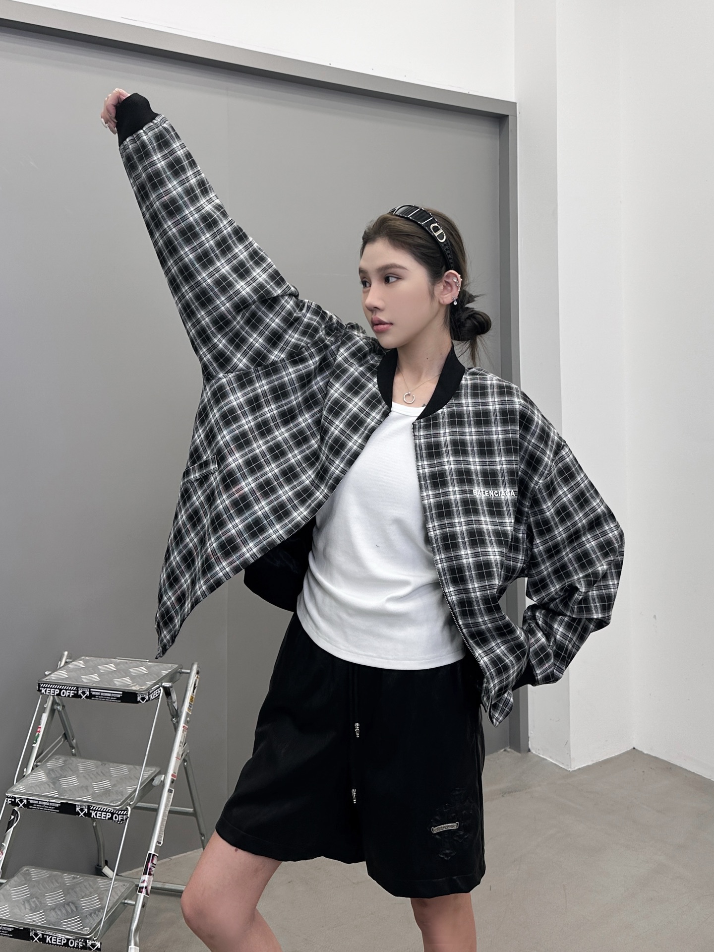 巴黎 ｜ 新款格子外套，经典刺绣标，原版格子面料加人丝提花里布，休闲时尚男女同款，尺码sml