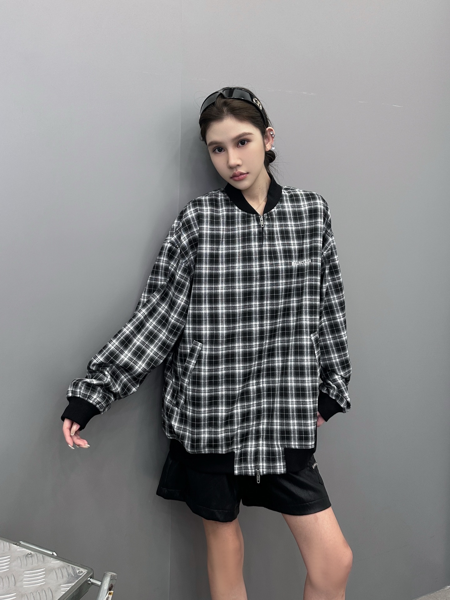 巴黎 ｜ 新款格子外套，经典刺绣标，原版格子面料加人丝提花里布，休闲时尚男女同款，尺码sml