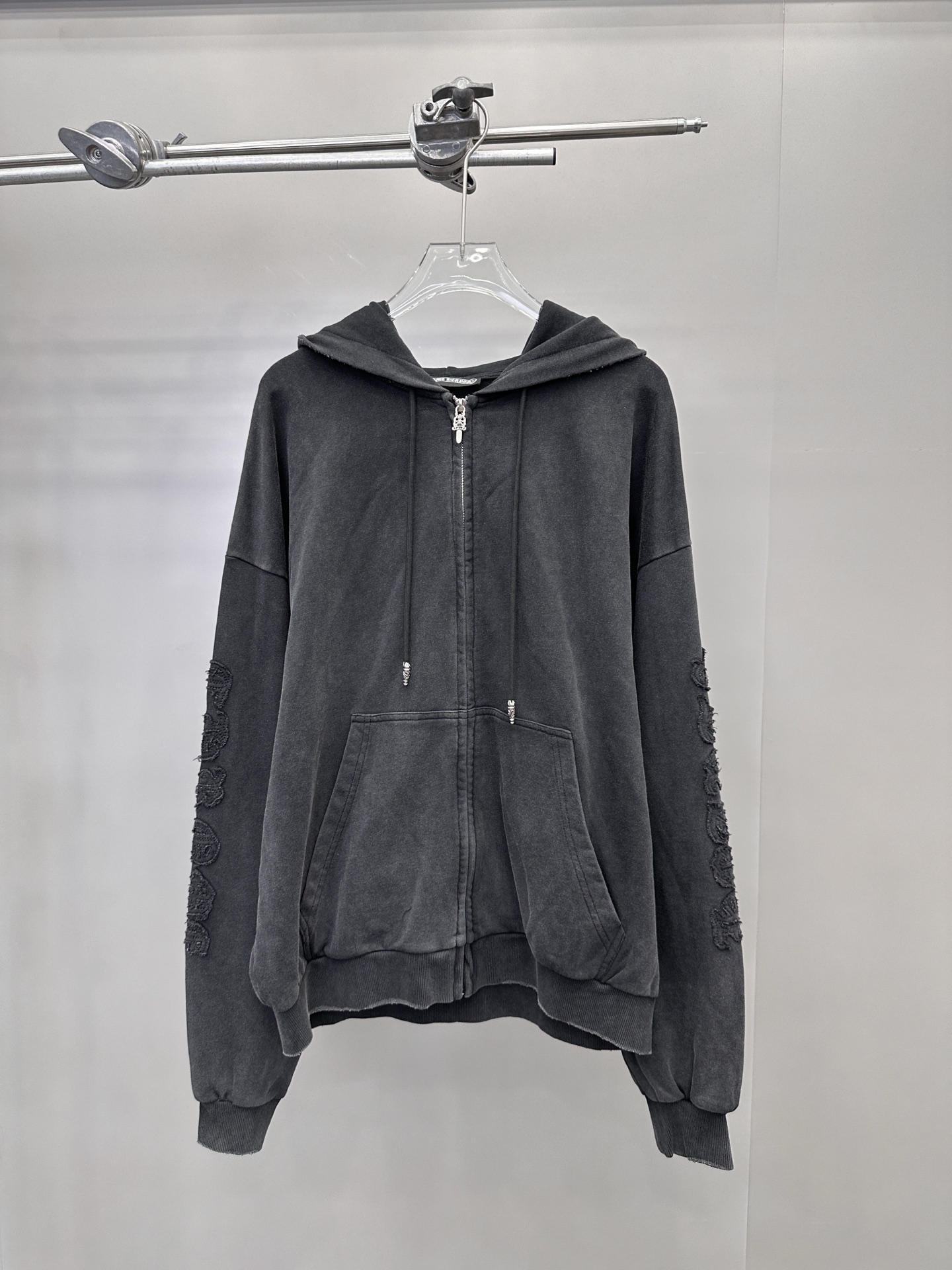 克罗心 ｜ 新款卫衣开衫，成衣洗水炒色加4处贴布绣重工工艺，男女同款，尺码sml