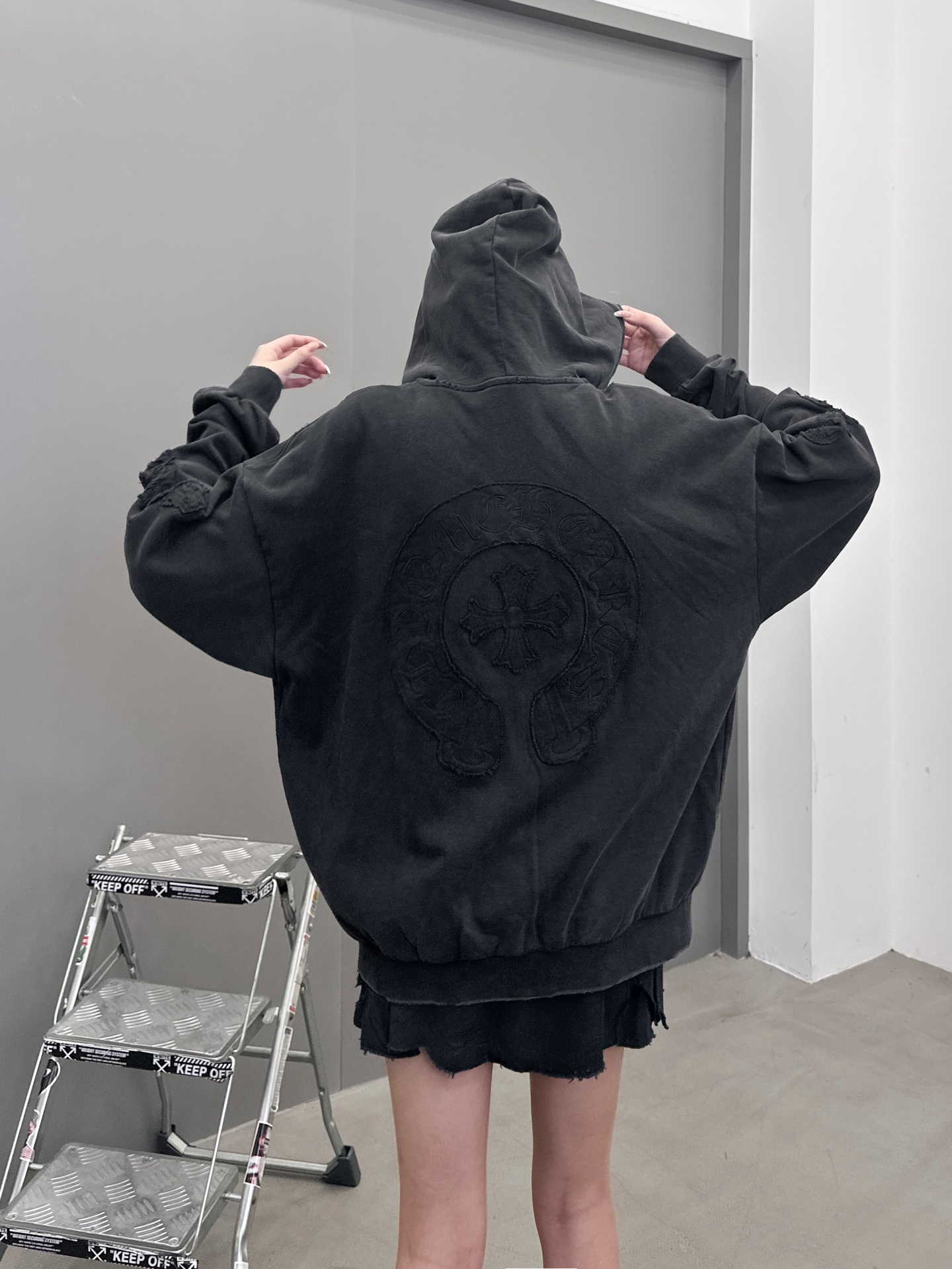 克罗心 ｜ 新款卫衣开衫，成衣洗水炒色加4处贴布绣重工工艺，男女同款，尺码sml