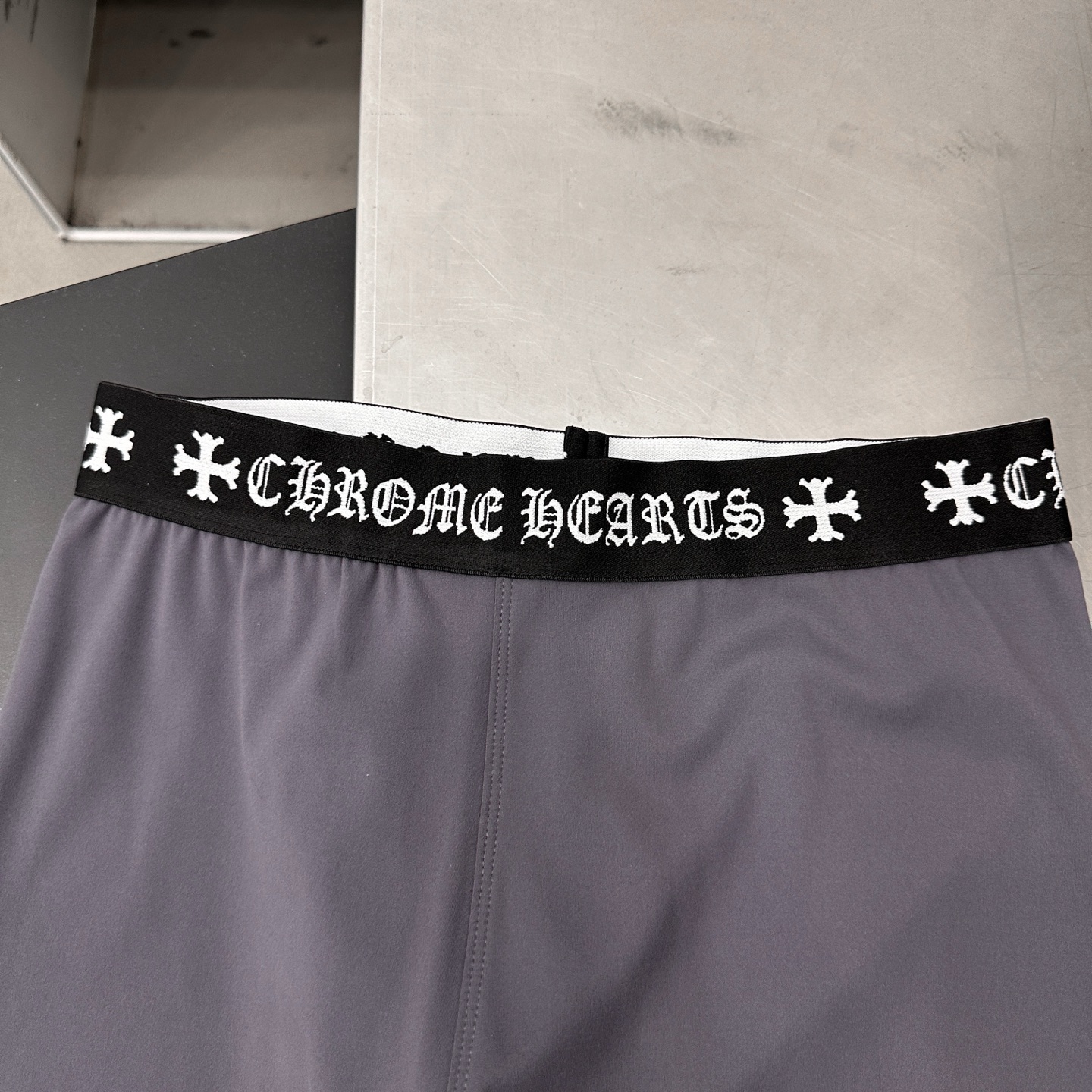 克罗心 ｜ 新款打底裤，成衣印花工艺加腰部织带经典打底裤，尺码sml