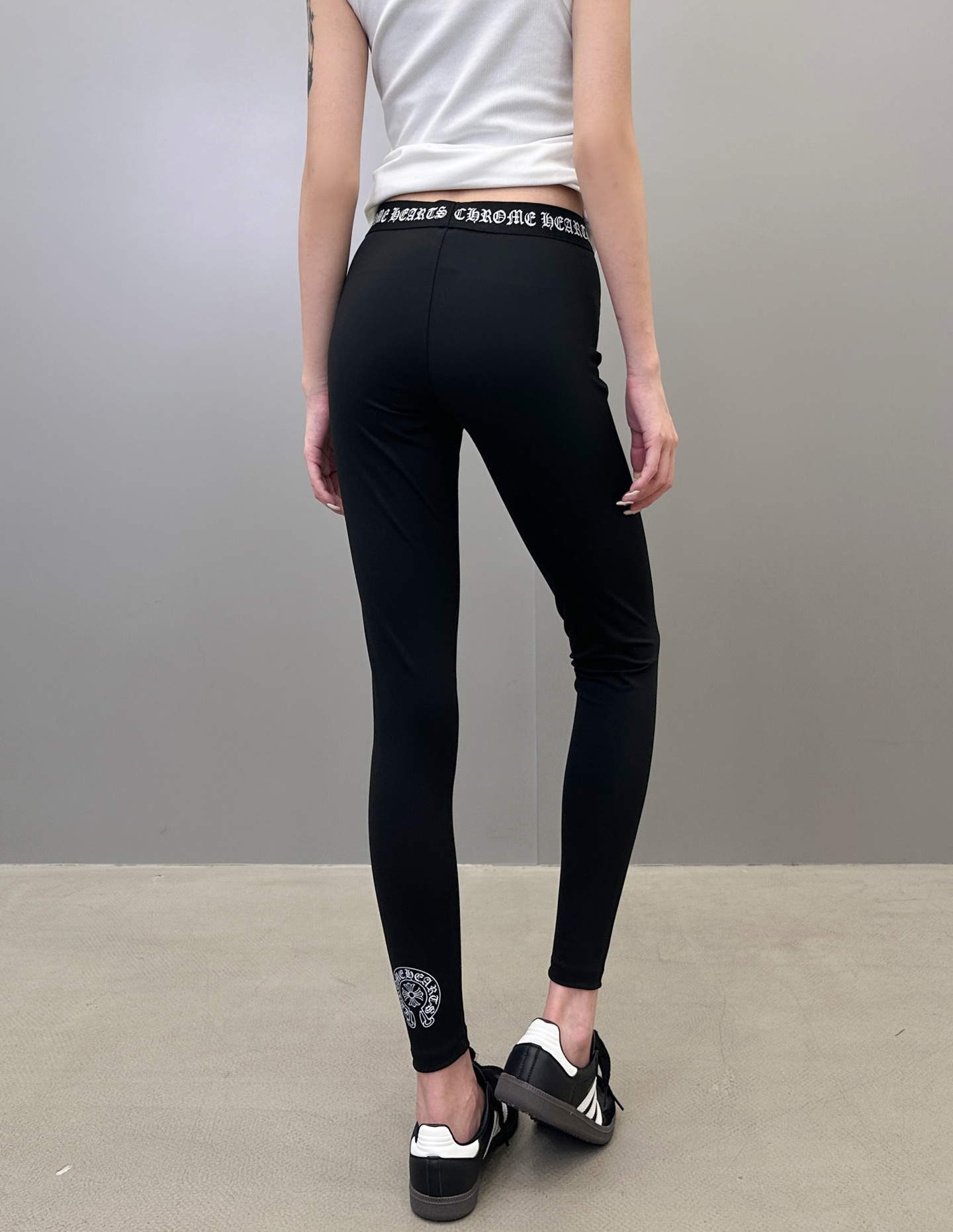 克罗心 ｜ 新款打底裤，成衣印花工艺加腰部织带经典打底裤，尺码sml