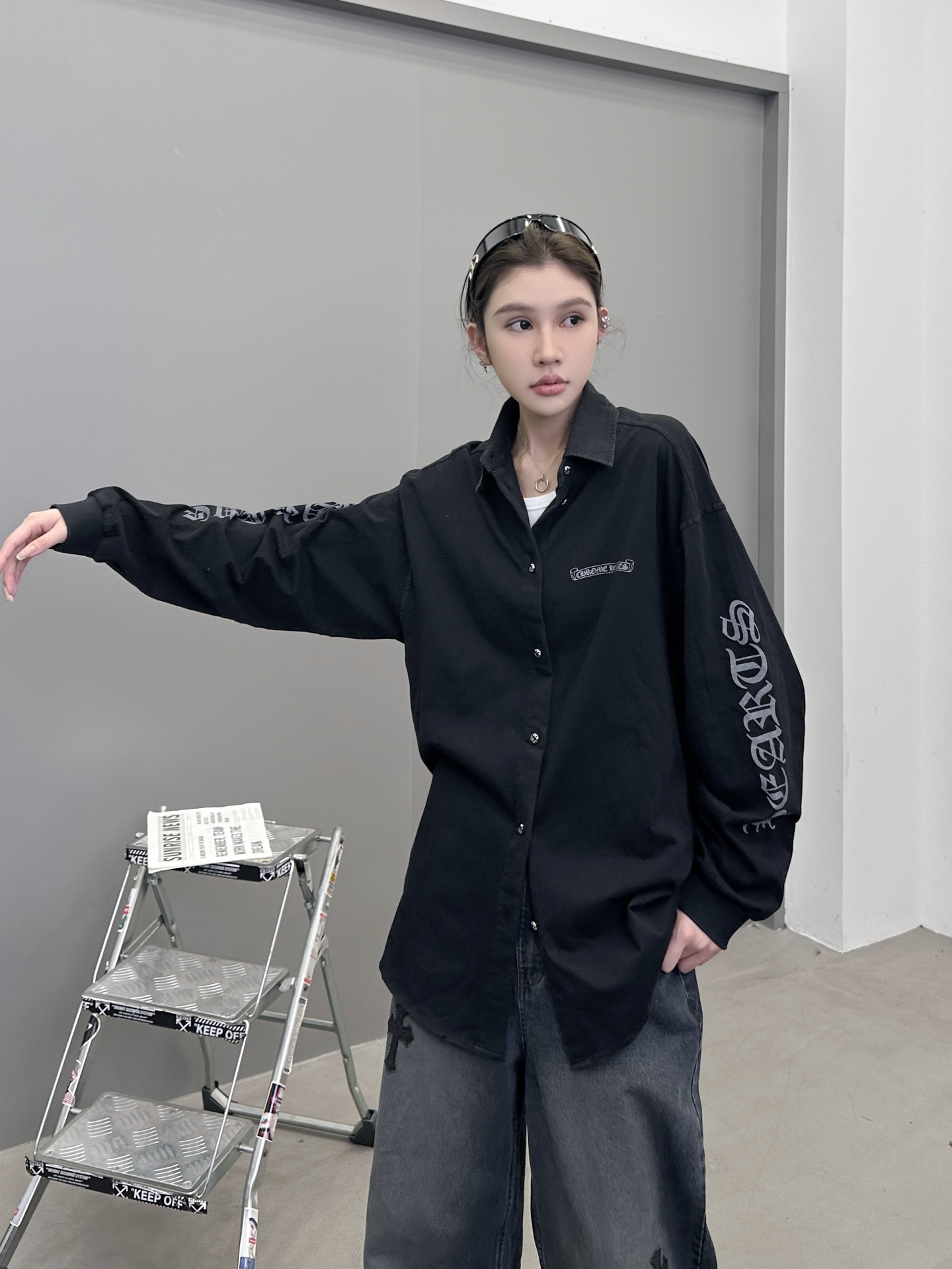 克罗心 ｜ 新款衬衣，成衣洗水喷色吊磨加5处印花工艺，男女同款，100%棉，尺码sml