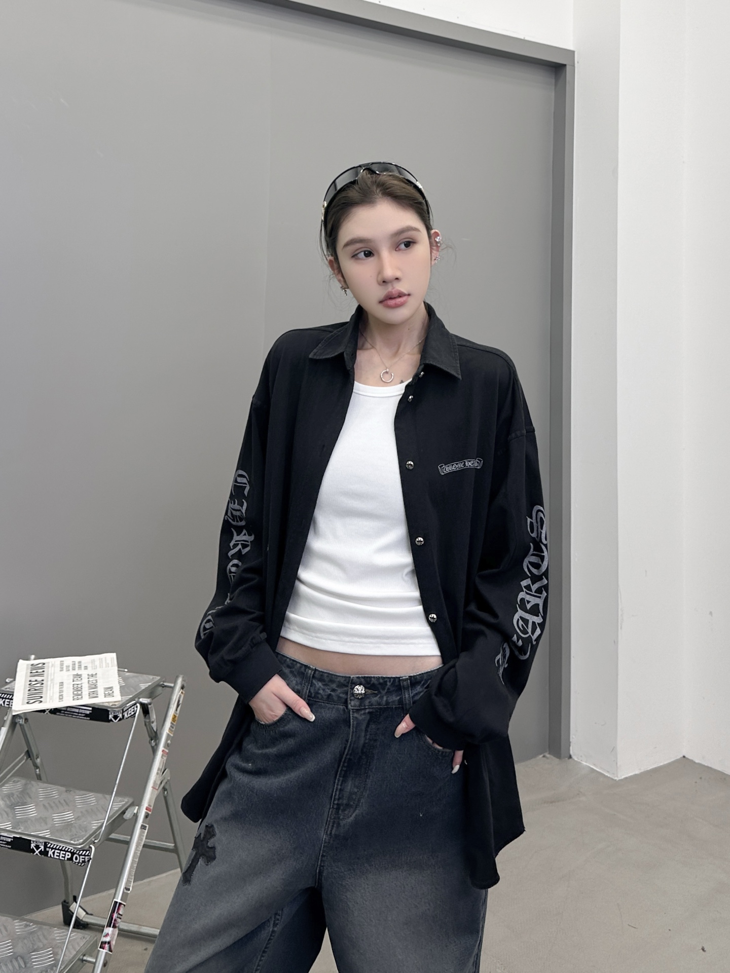 克罗心 ｜ 新款衬衣，成衣洗水喷色吊磨加5处印花工艺，男女同款，100%棉，尺码sml