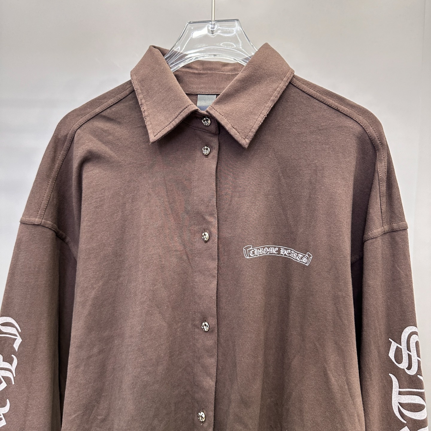 克罗心 ｜ 新款衬衣，成衣洗水喷色吊磨加5处印花工艺，男女同款，100%棉，尺码sml