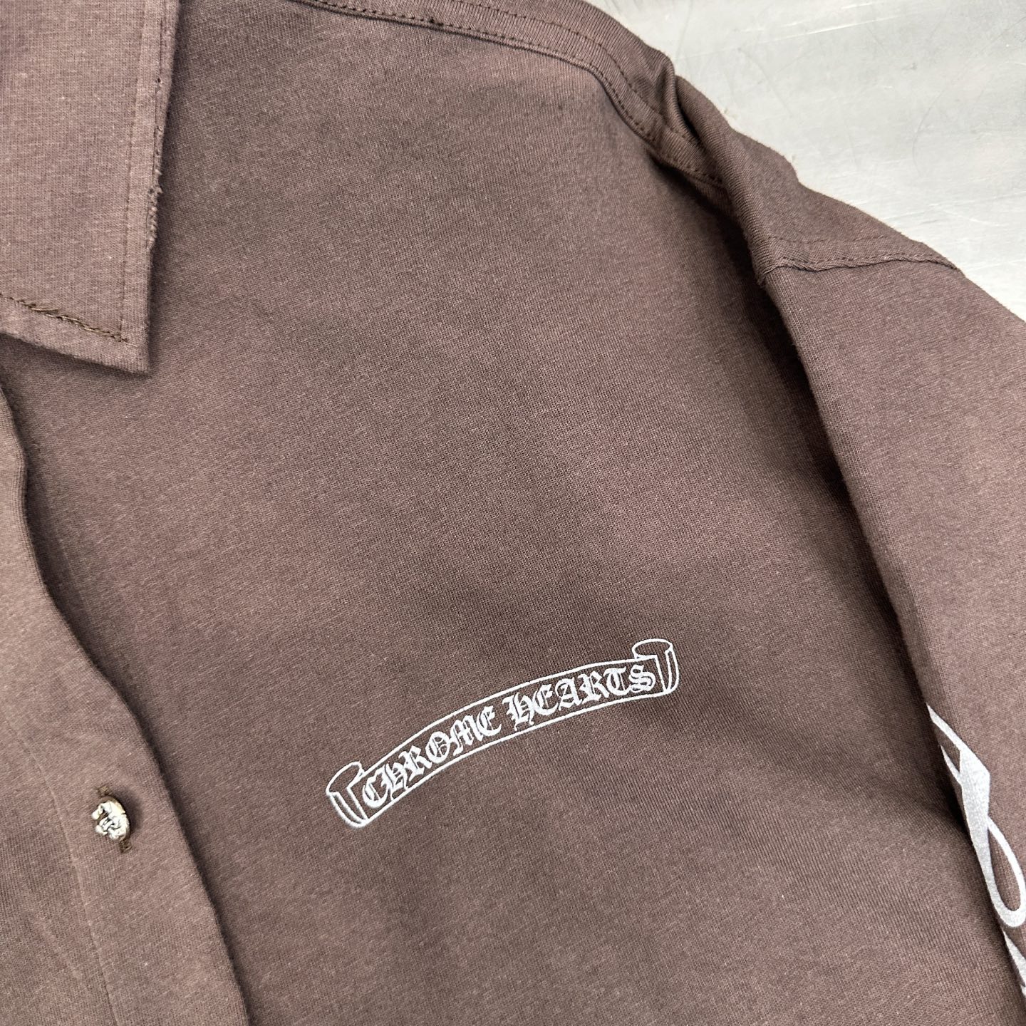 克罗心 ｜ 新款衬衣，成衣洗水喷色吊磨加5处印花工艺，男女同款，100%棉，尺码sml