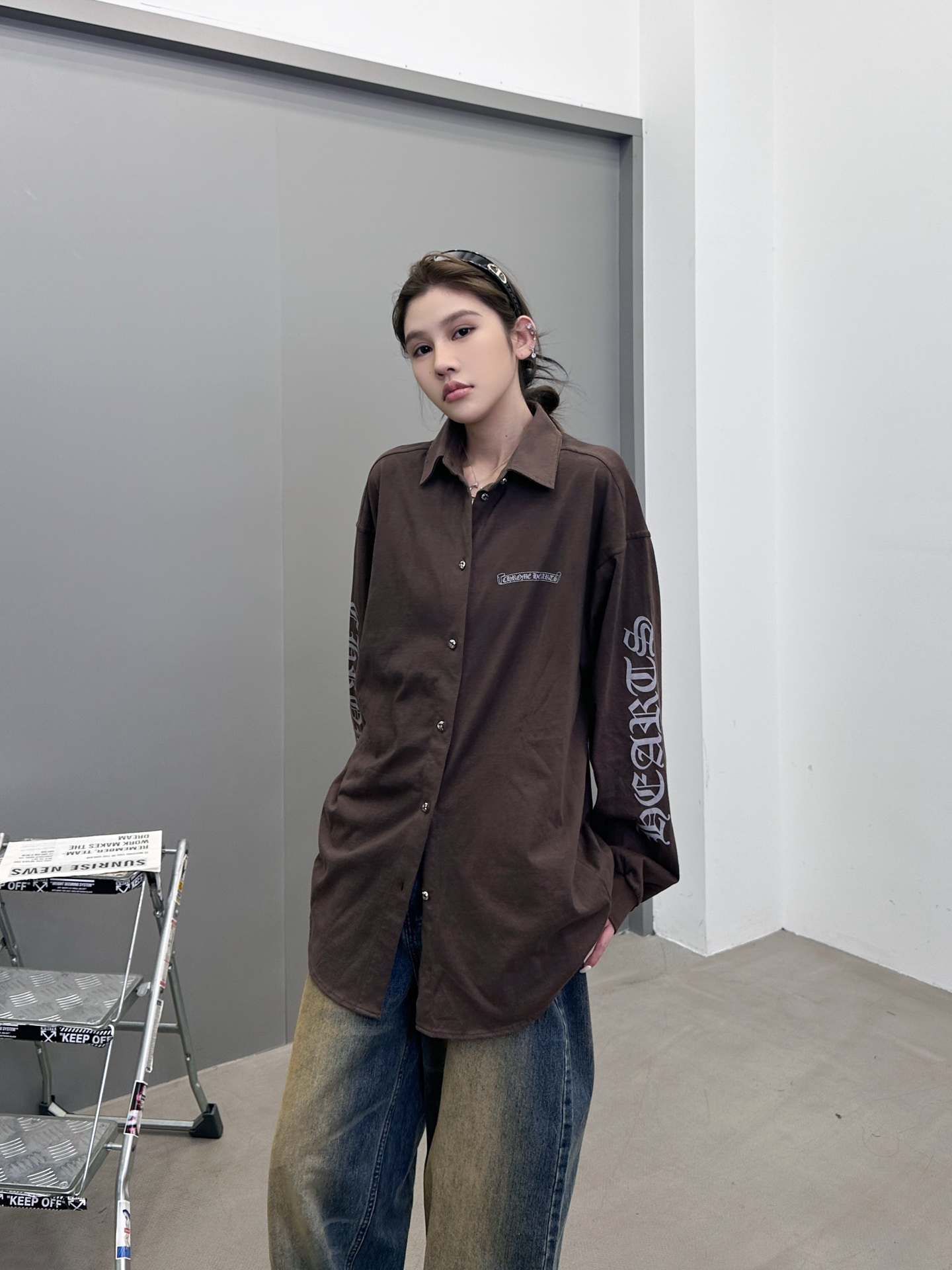 克罗心 ｜ 新款衬衣，成衣洗水喷色吊磨加5处印花工艺，男女同款，100%棉，尺码sml