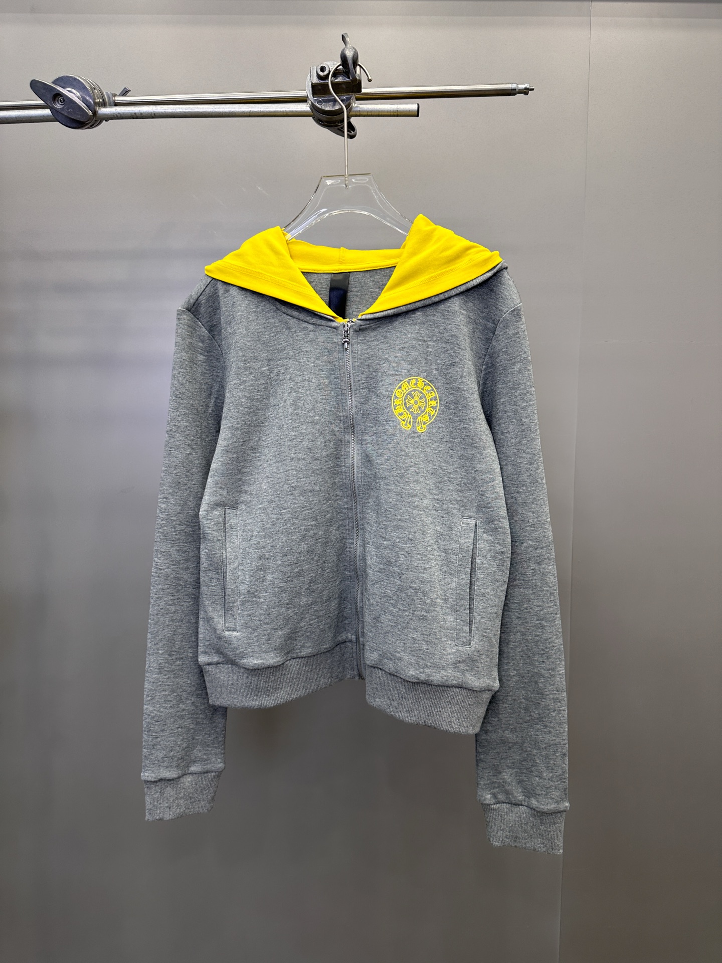 克罗心 ｜ 新款开衫卫衣，成衣洗水加前后印花工艺，假两件卫衣做工，休闲时尚，尺码sml