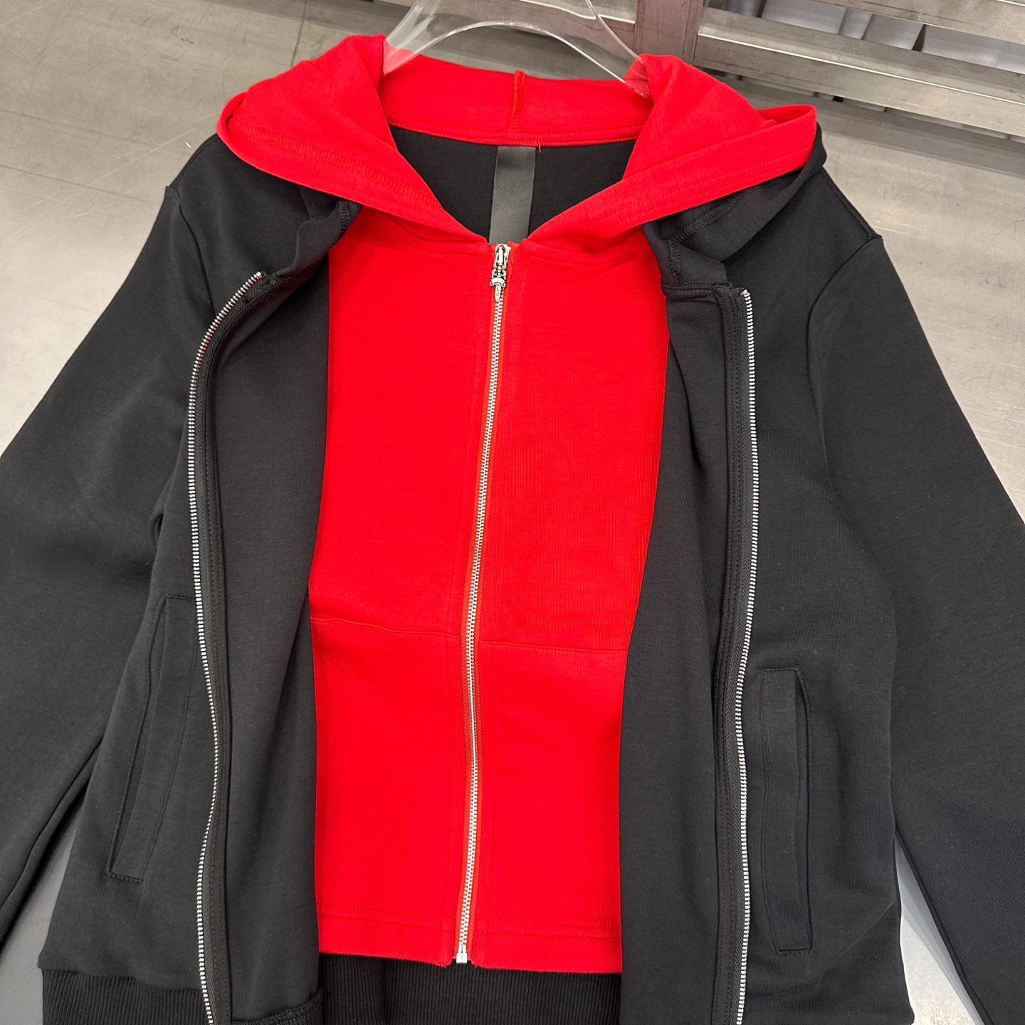 克罗心 ｜ 新款开衫卫衣，成衣洗水加前后印花工艺，假两件卫衣做工，休闲时尚，尺码sml