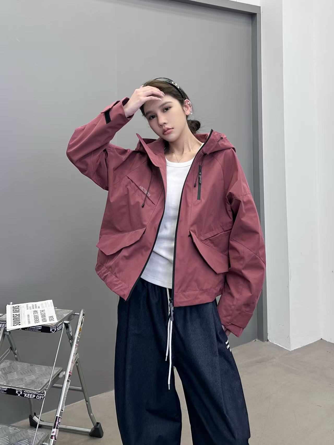 鸟 ｜ 新款硬壳休闲冲锋衣，经典刺绣标工艺，三防硬壳机能面料，功能性里布面料，时尚前卫，男女同款，尺码s