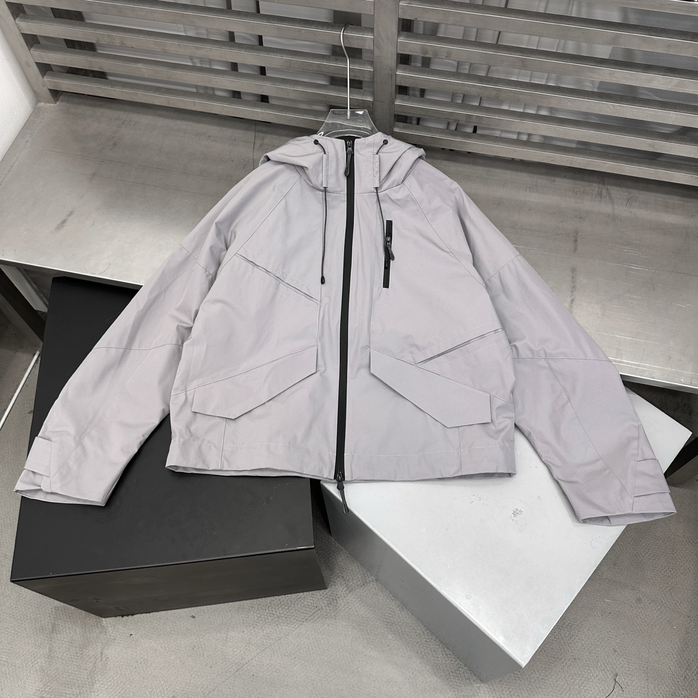 鸟 ｜ 新款硬壳休闲冲锋衣，经典刺绣标工艺，三防硬壳机能面料，功能性里布面料，时尚前卫，男女同款，尺码s