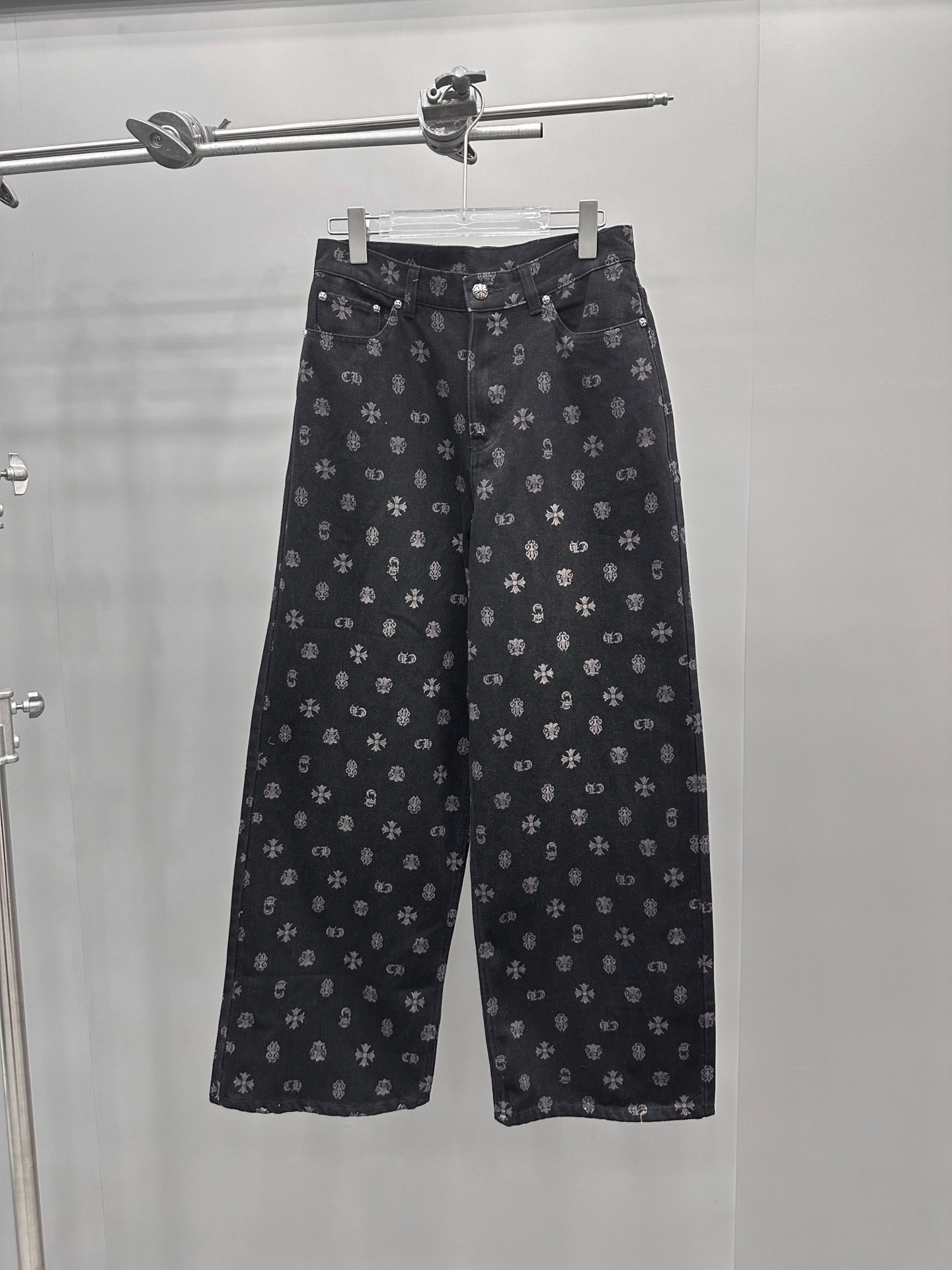 克罗心 ｜ 新款牛仔裤，成衣洗水坯布印花工艺，男女同款，尺码sml