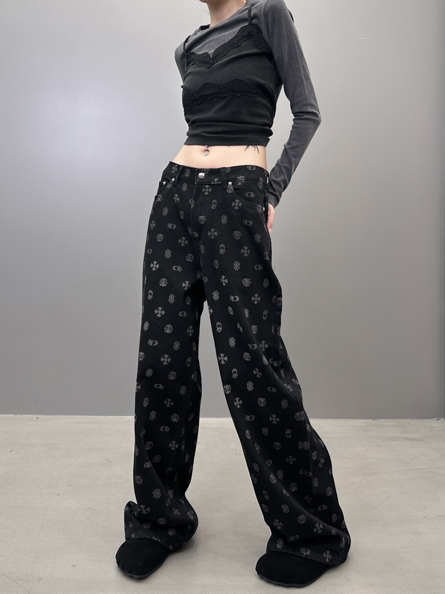 克罗心 ｜ 新款牛仔裤，成衣洗水坯布印花工艺，男女同款，尺码sml