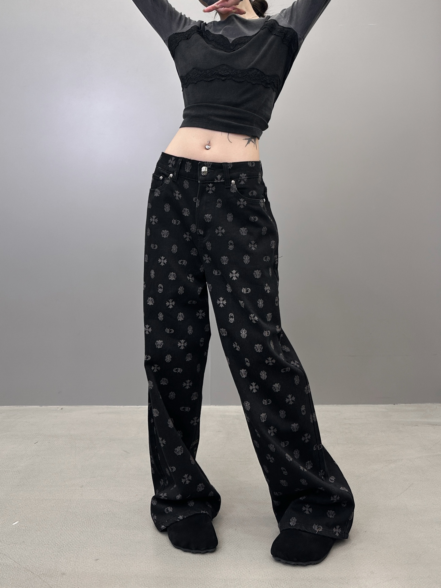 克罗心 ｜ 新款牛仔裤，成衣洗水坯布印花工艺，男女同款，尺码sml