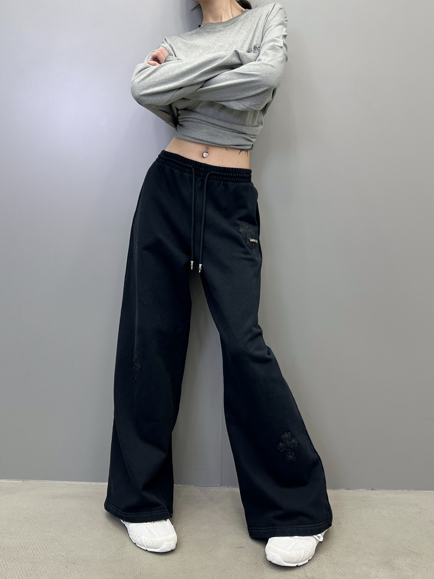 🆕克罗心 ｜ 新款休闲卫裤，成衣洗水炒色加手工车十字标工艺，男女同款，尺码sml