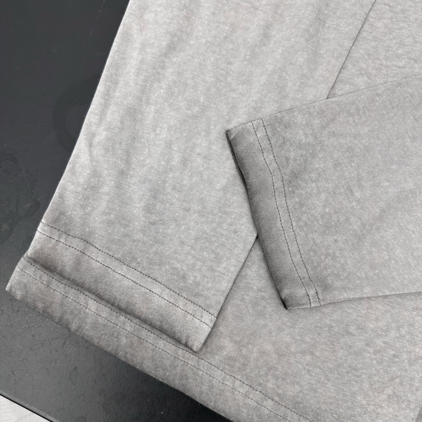 🆕克罗心 ｜ 新款长袖t，成衣洗水炒色加4处印花工艺，男女同款，尺码sml