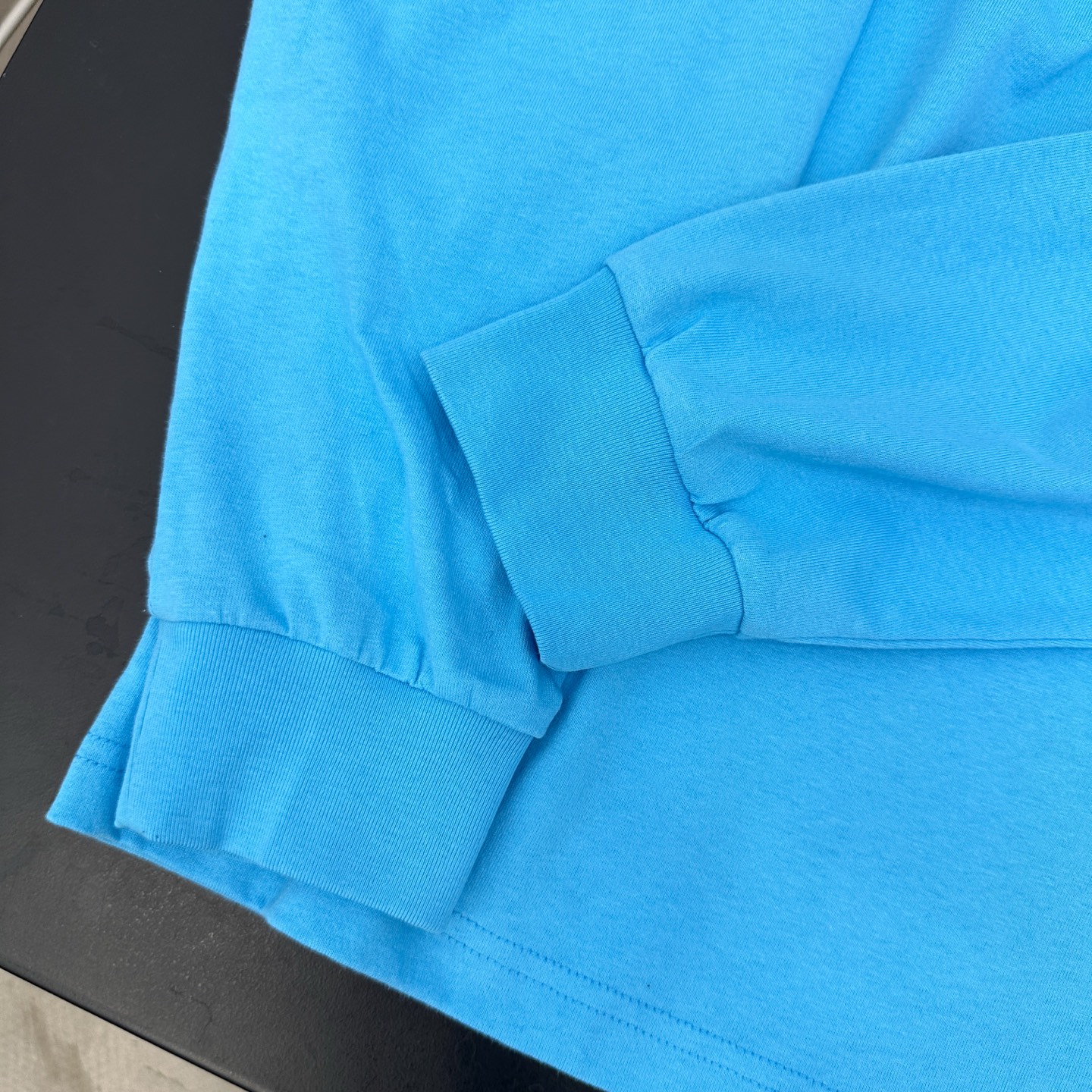 🆕巴黎 ｜ 新款长袖t，成衣洗水炒色工艺加成衣印花，男女同款，尺码sml