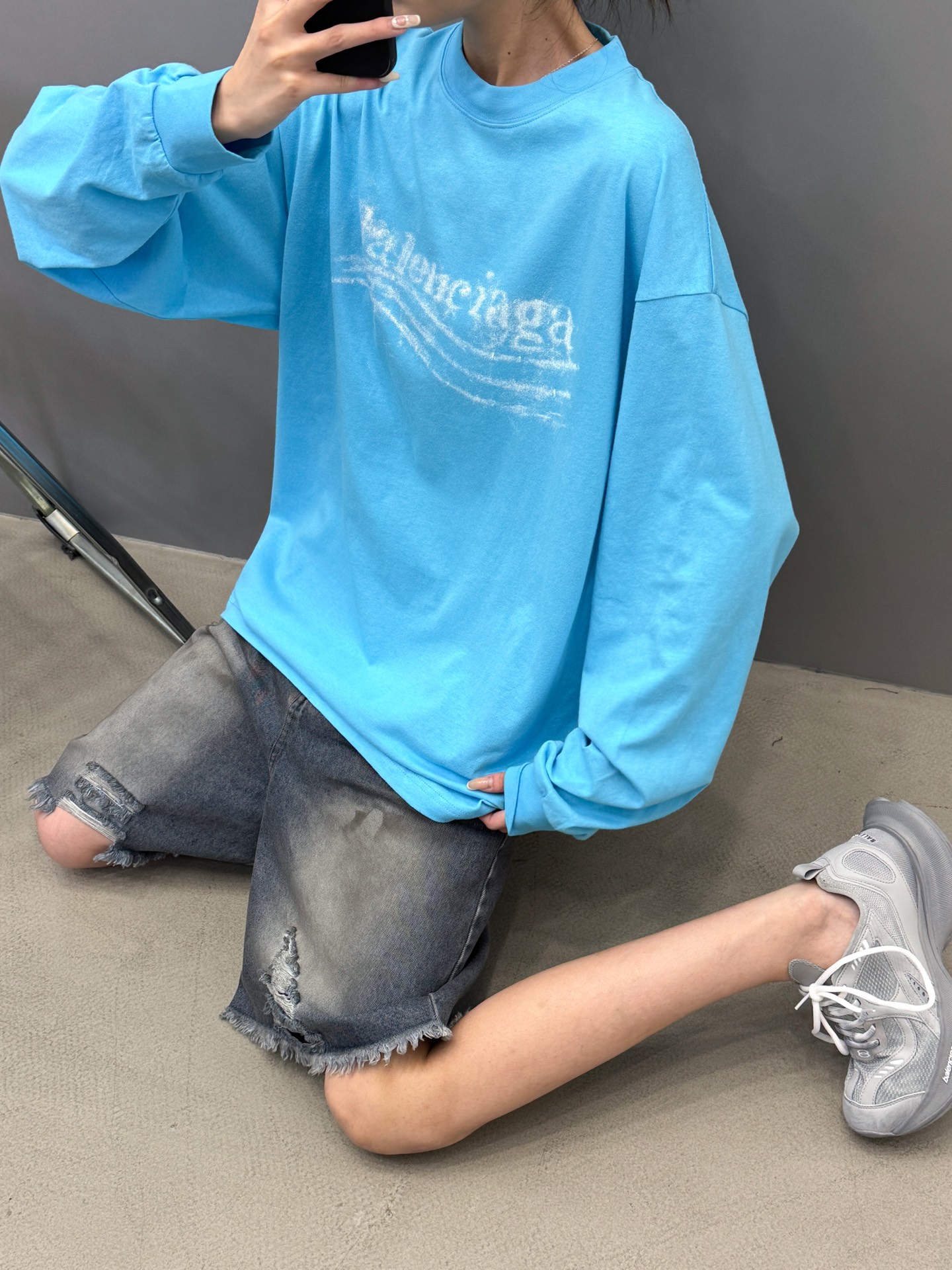 🆕巴黎 ｜ 新款长袖t，成衣洗水炒色工艺加成衣印花，男女同款，尺码sml