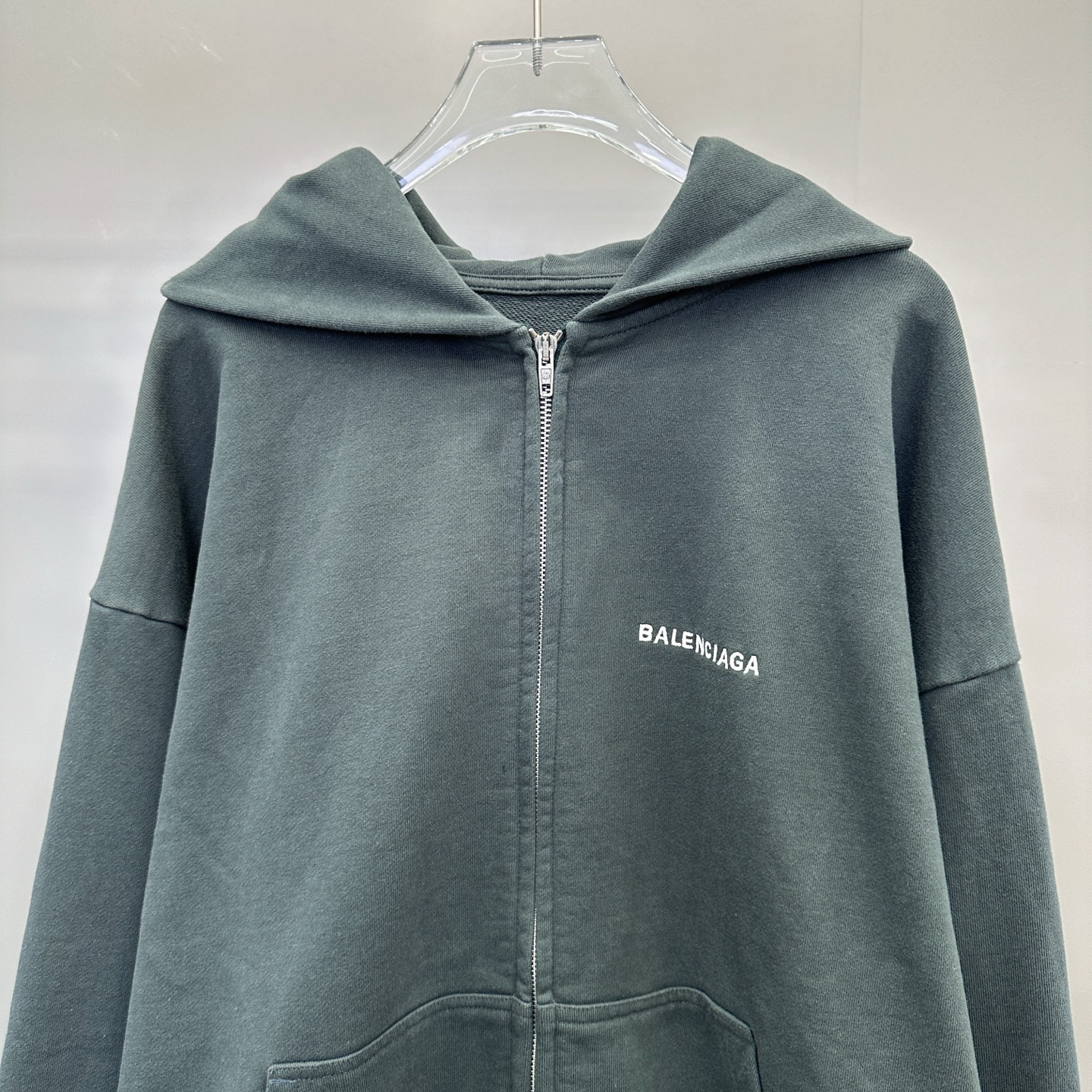 🆕巴黎 ｜ 新款卫衣开衫，成衣沙洗工艺加前后刺绣，男女同款，尺码sml