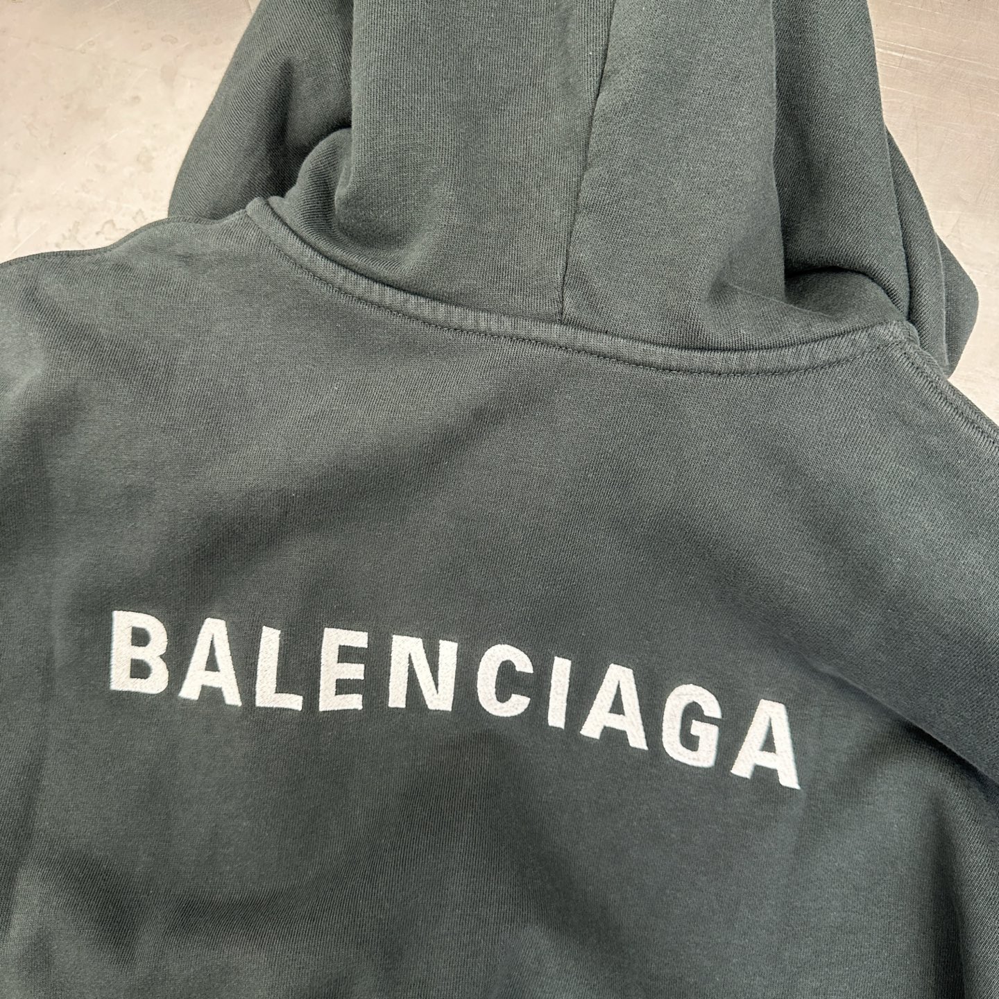 🆕巴黎 ｜ 新款卫衣开衫，成衣沙洗工艺加前后刺绣，男女同款，尺码sml