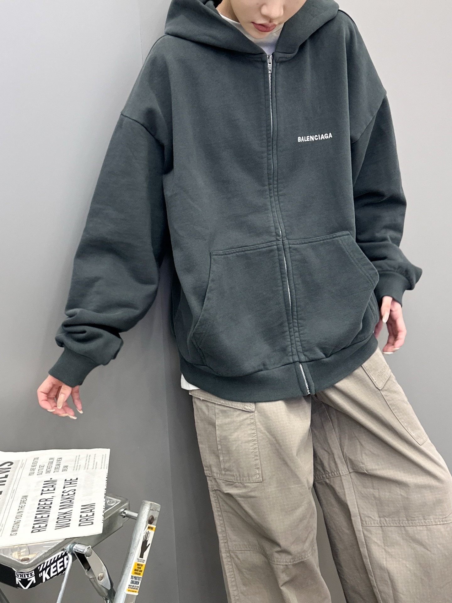 🆕巴黎 ｜ 新款卫衣开衫，成衣沙洗工艺加前后刺绣，男女同款，尺码sml