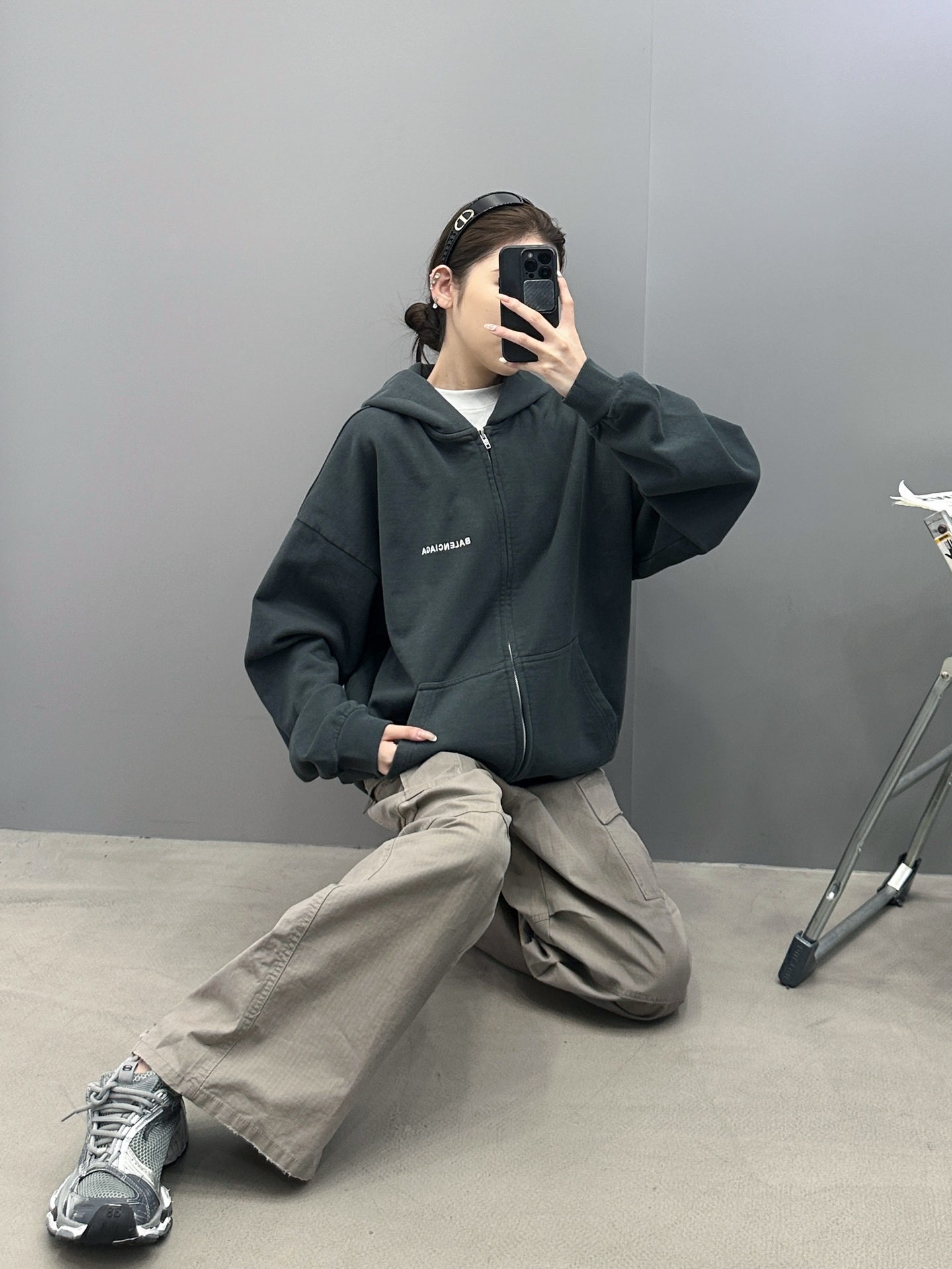 🆕巴黎 ｜ 新款卫衣开衫，成衣沙洗工艺加前后刺绣，男女同款，尺码sml