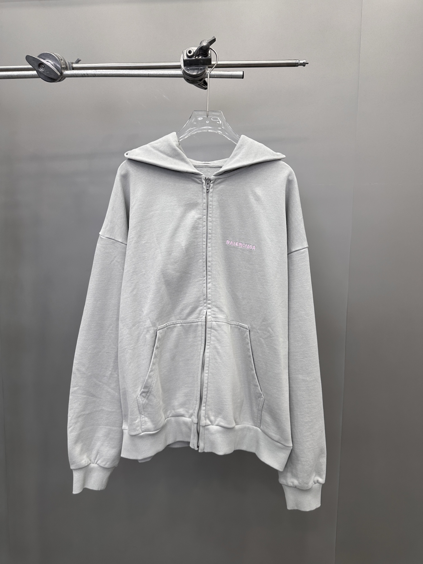 🆕巴黎 ｜ 新款卫衣开衫，成衣沙洗工艺加前后刺绣，男女同款，尺码sml