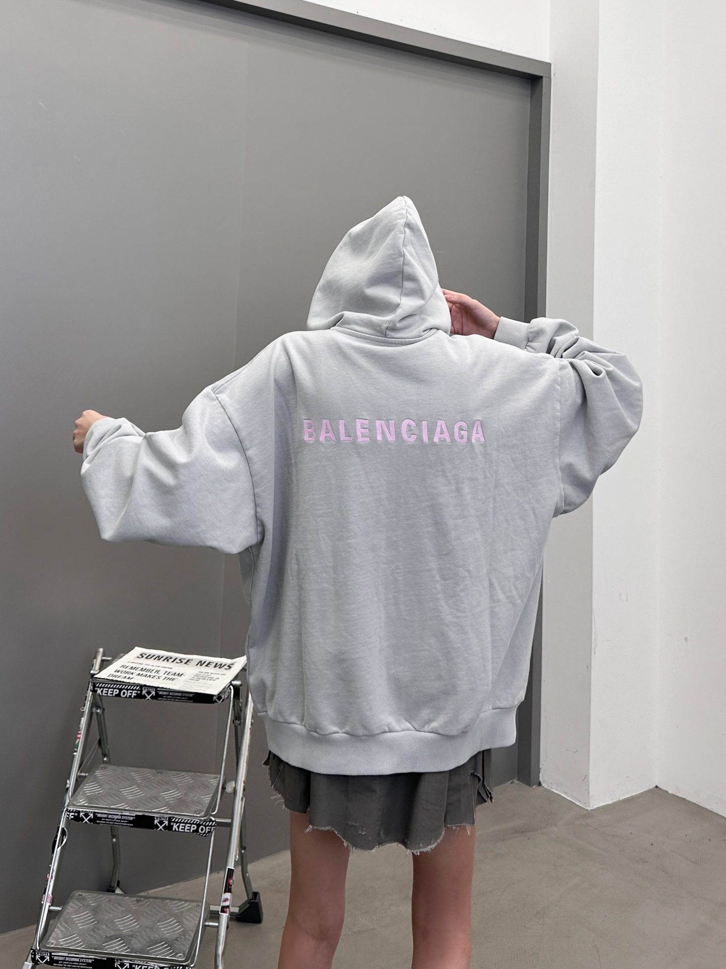 🆕巴黎 ｜ 新款卫衣开衫，成衣沙洗工艺加前后刺绣，男女同款，尺码sml