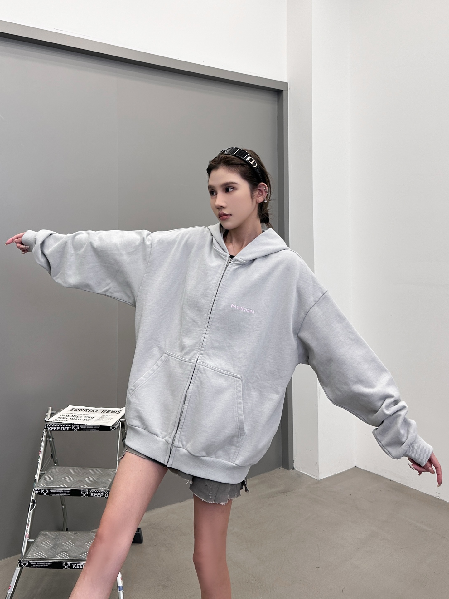 🆕巴黎 ｜ 新款卫衣开衫，成衣沙洗工艺加前后刺绣，男女同款，尺码sml