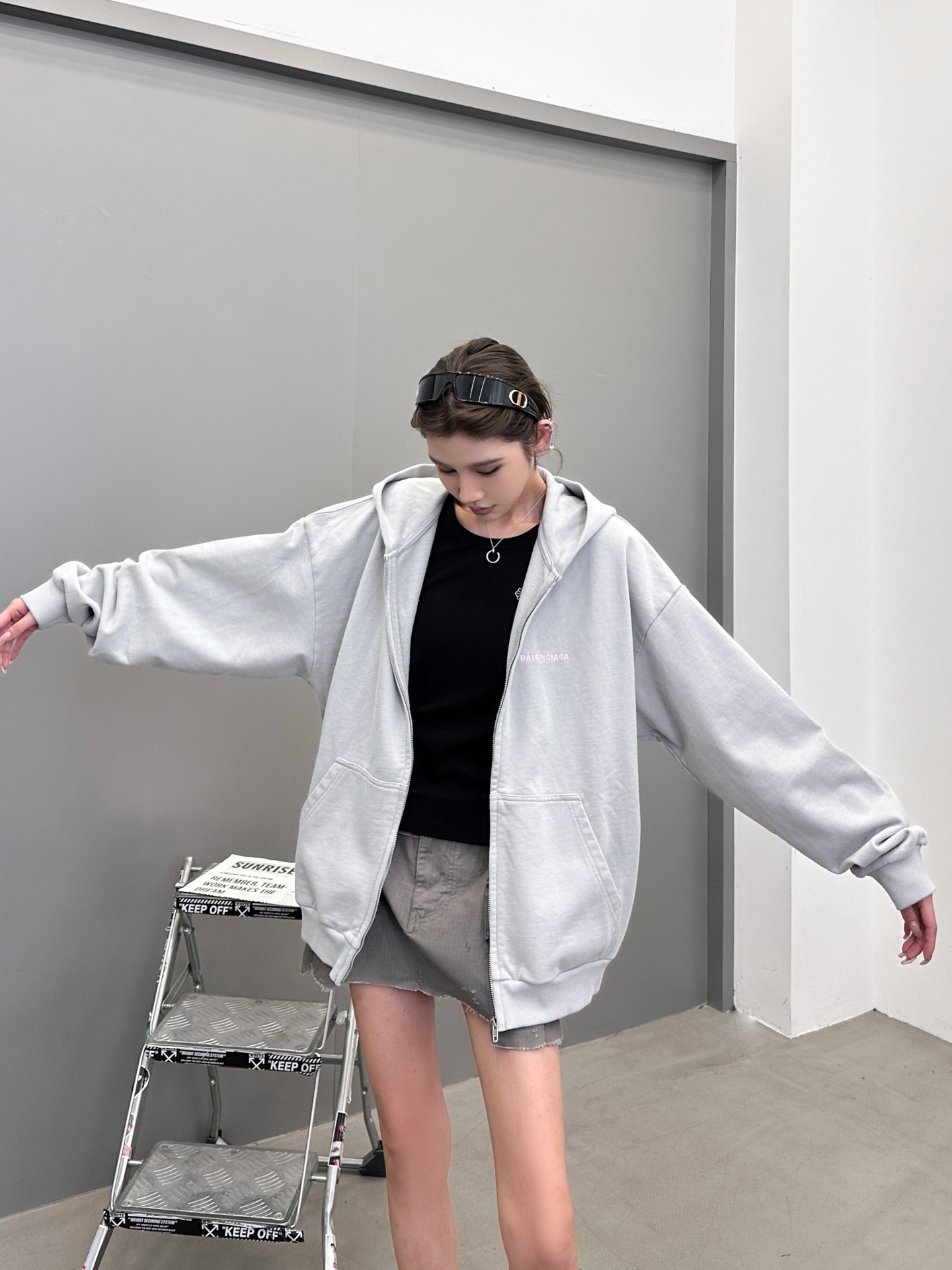 🆕巴黎 ｜ 新款卫衣开衫，成衣沙洗工艺加前后刺绣，男女同款，尺码sml