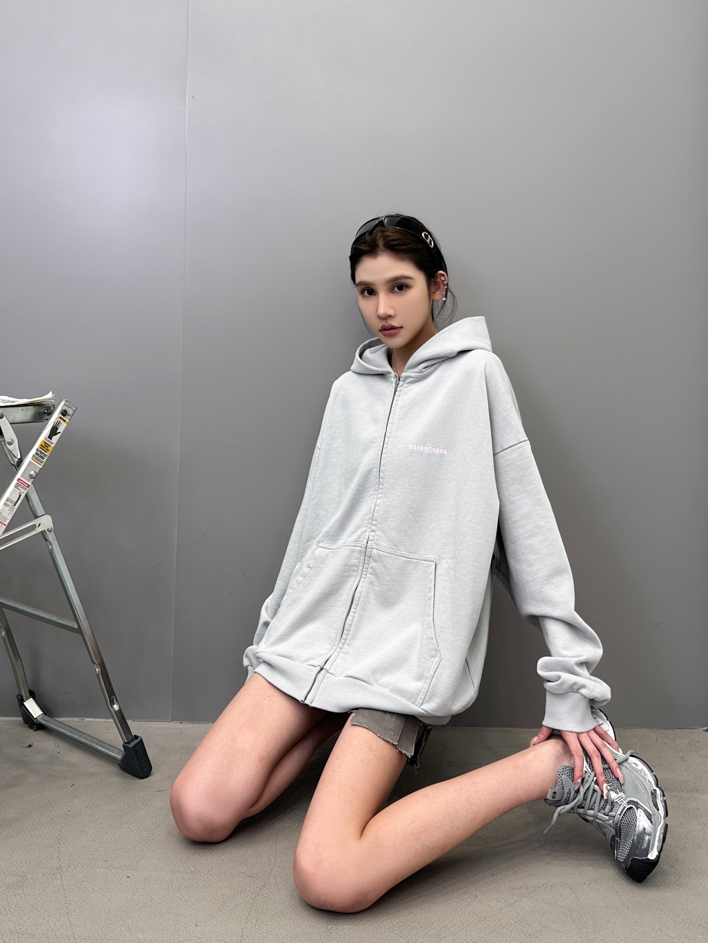 🆕巴黎 ｜ 新款卫衣开衫，成衣沙洗工艺加前后刺绣，男女同款，尺码sml