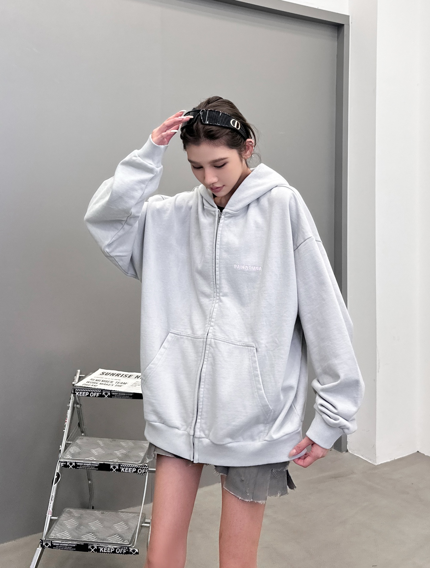 🆕巴黎 ｜ 新款卫衣开衫，成衣沙洗工艺加前后刺绣，男女同款，尺码sml