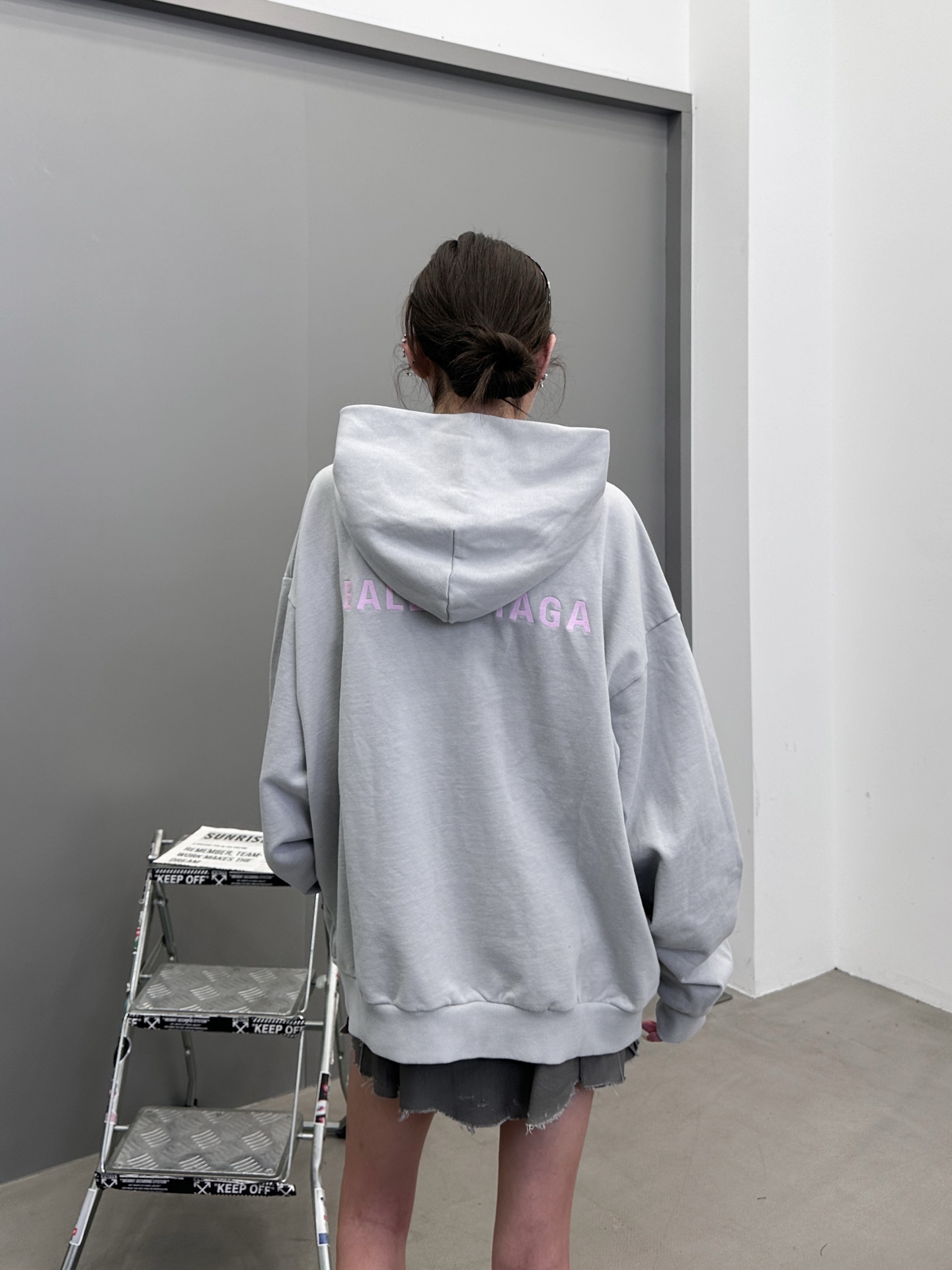 🆕巴黎 ｜ 新款卫衣开衫，成衣沙洗工艺加前后刺绣，男女同款，尺码sml