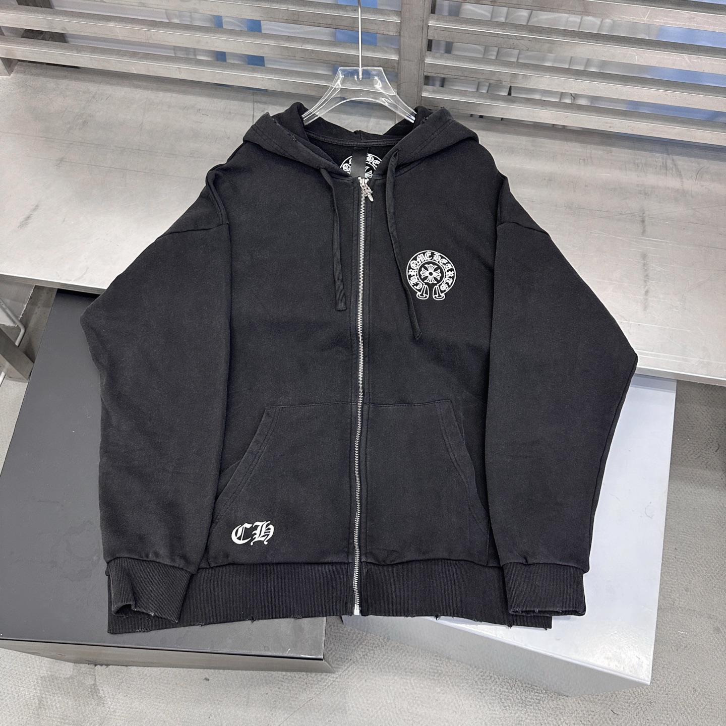 🆕克罗心 ｜ 新款卫衣开衫，成衣洗水炒色喷色吊磨加4处印花工艺，男女同款，尺码sml