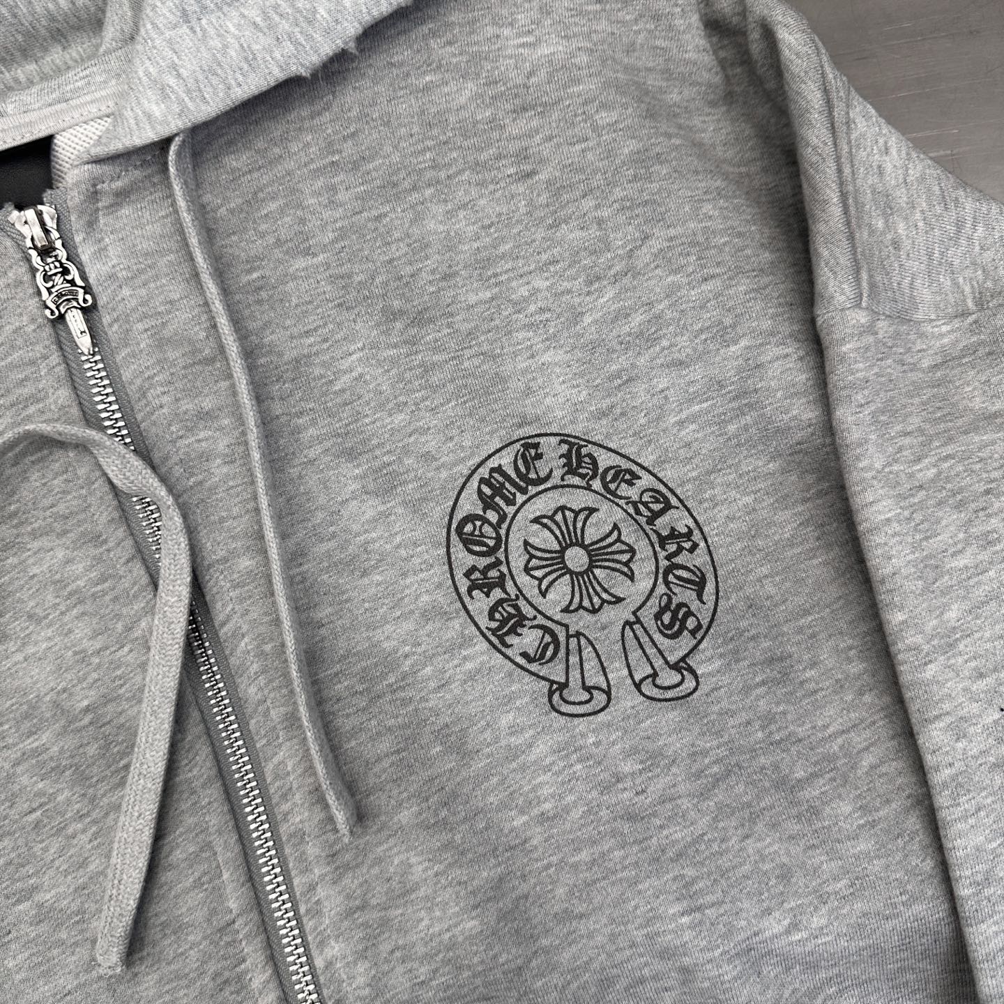 🆕克罗心 ｜ 新款卫衣开衫，成衣洗水炒色喷色吊磨加4处印花工艺，男女同款，尺码sml