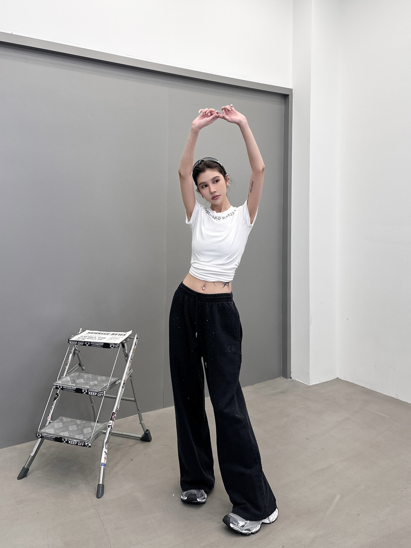 🆕克罗心 ｜ 新款卫裤，成衣洗水炒色加经典印花标，成衣烫钻工艺，尺码sml