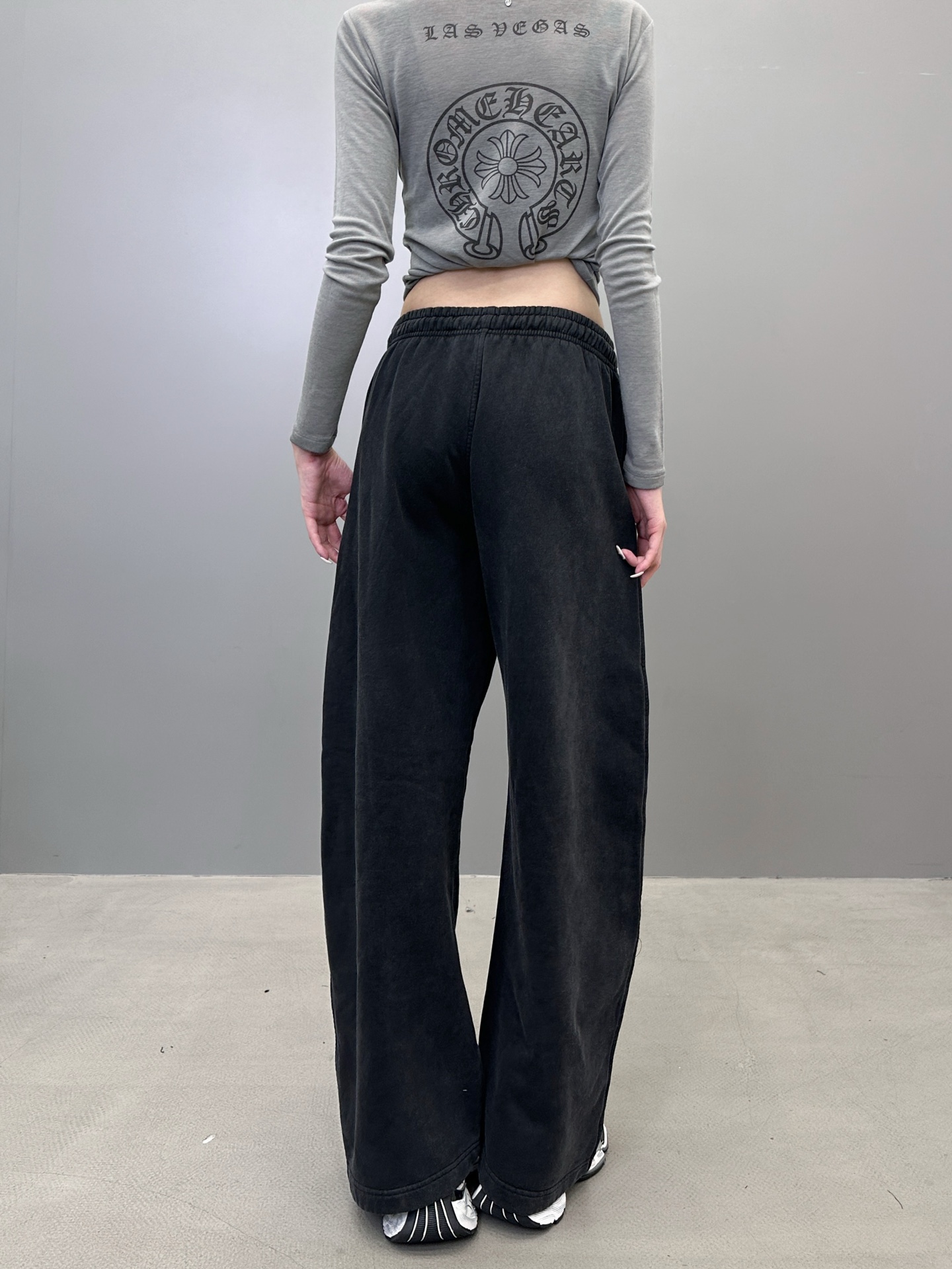 🆕大王 ｜ 新款休闲卫裤，成衣洗水炒色工艺加全钻抽绳，休闲时尚，尺码sml