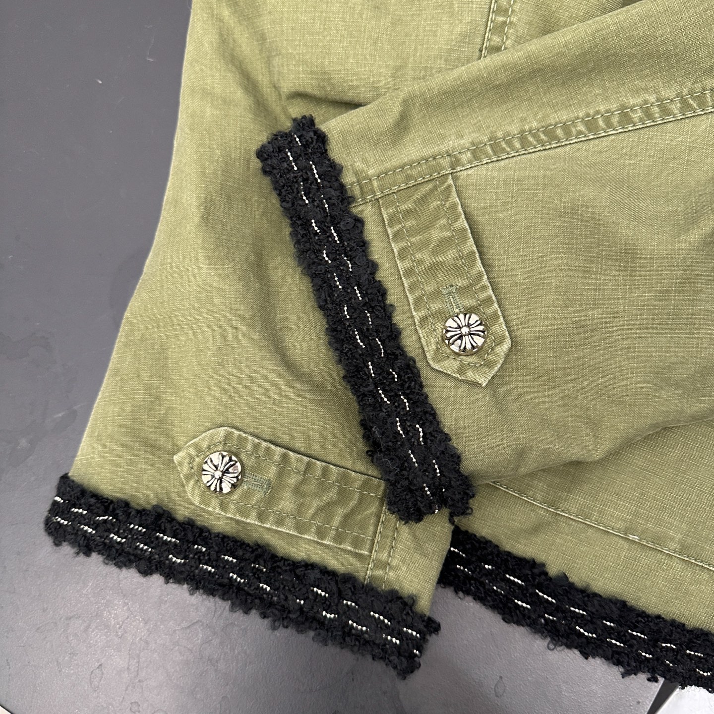 🆕克罗心 ｜ 新款休闲外套，成衣洗水工艺加手工编织包边，定制提花里布加100%全棉卡其布面料，休闲时尚，