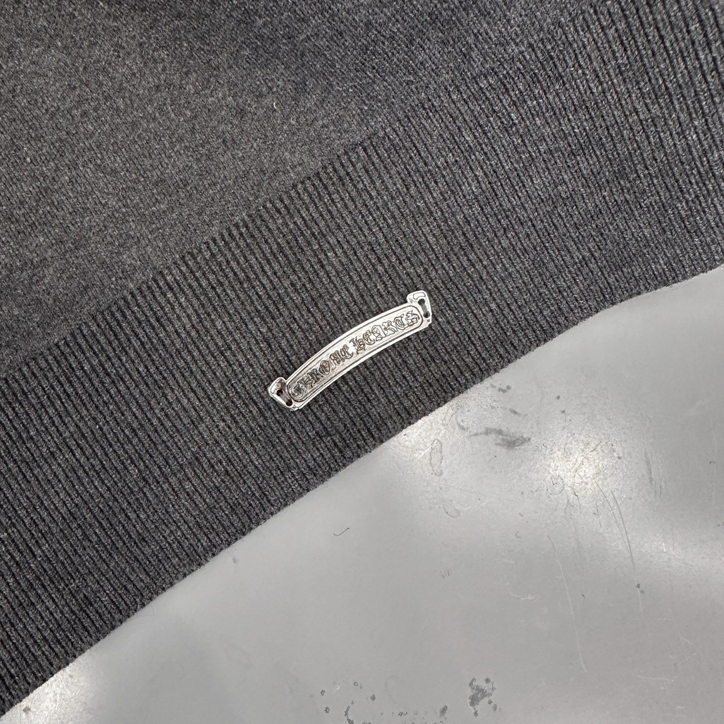 🆕克罗心 ｜ 新款毛织上衣，羊毛混纺面料，手工车十字标加刺绣工艺，男女同款，尺码sml