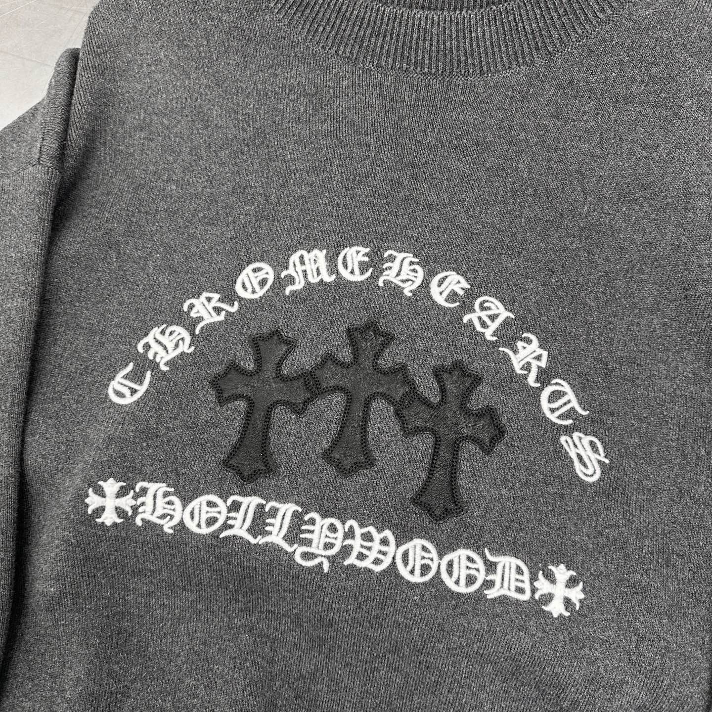 🆕克罗心 ｜ 新款毛织上衣，羊毛混纺面料，手工车十字标加刺绣工艺，男女同款，尺码sml