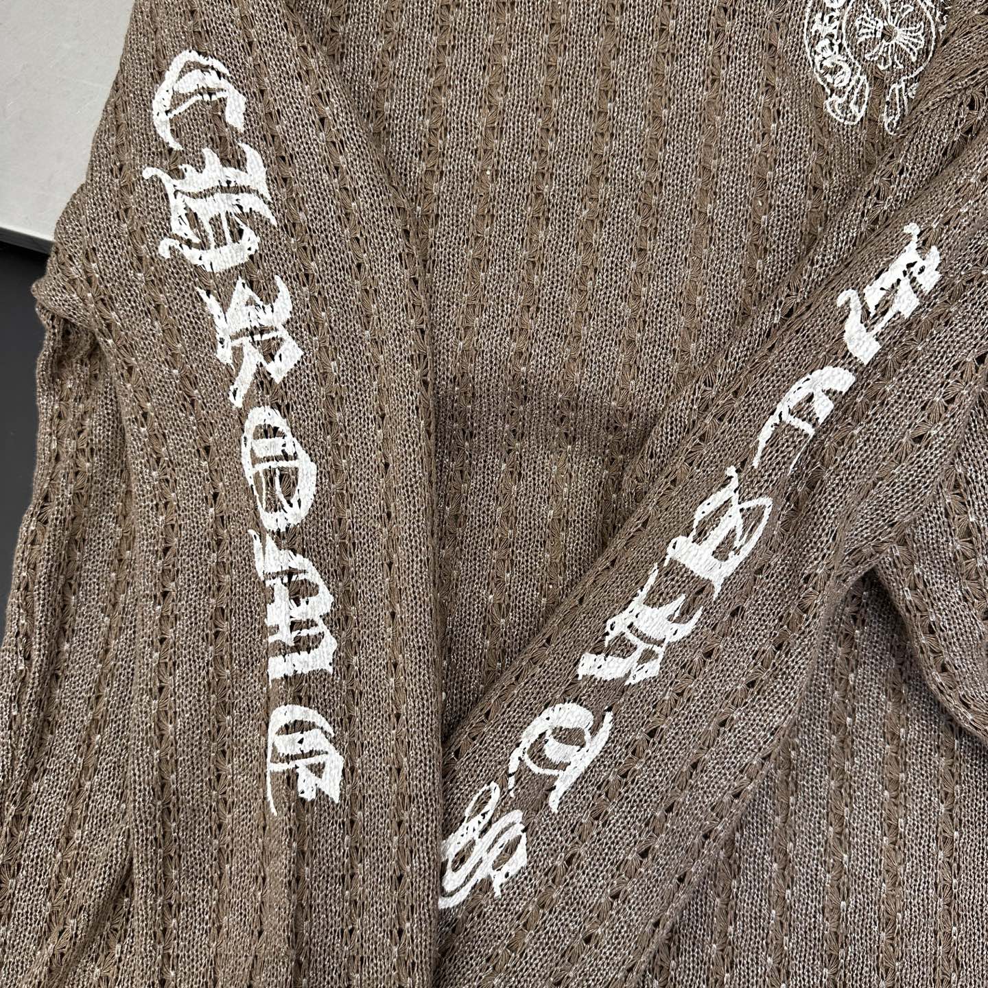 🆕克罗心 ｜ 新款休闲上衣，成衣洗水烫银工艺加6处印花，人棉特殊混纺编织面料，男女同款，尺码sml