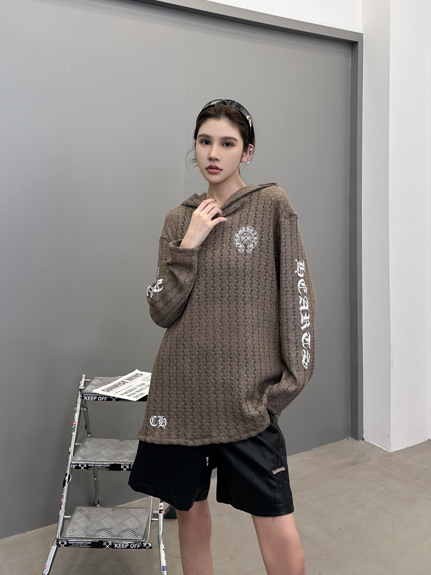 🆕克罗心 ｜ 新款休闲上衣，成衣洗水烫银工艺加6处印花，人棉特殊混纺编织面料，男女同款，尺码sml