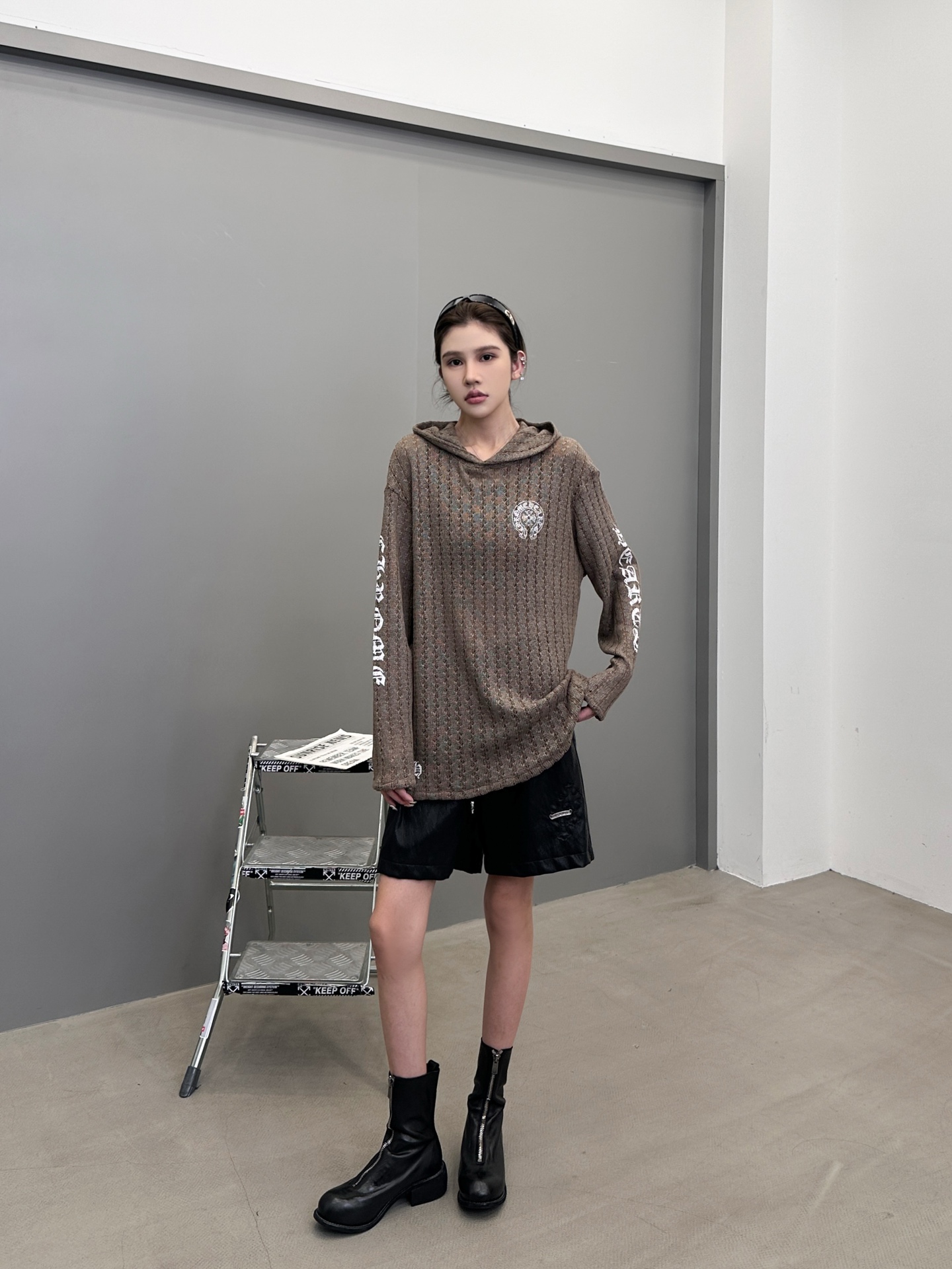 🆕克罗心 ｜ 新款休闲上衣，成衣洗水烫银工艺加6处印花，人棉特殊混纺编织面料，男女同款，尺码sml