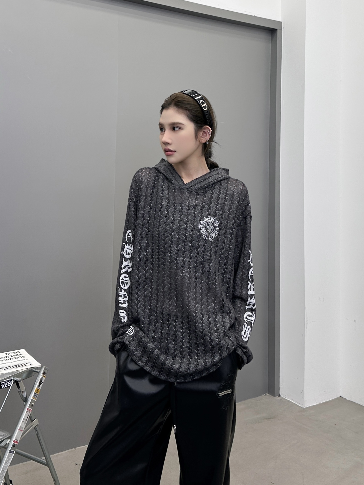 🆕克罗心 ｜ 新款休闲上衣，成衣洗水烫银工艺加6处印花，人棉特殊混纺编织面料，男女同款，尺码sml