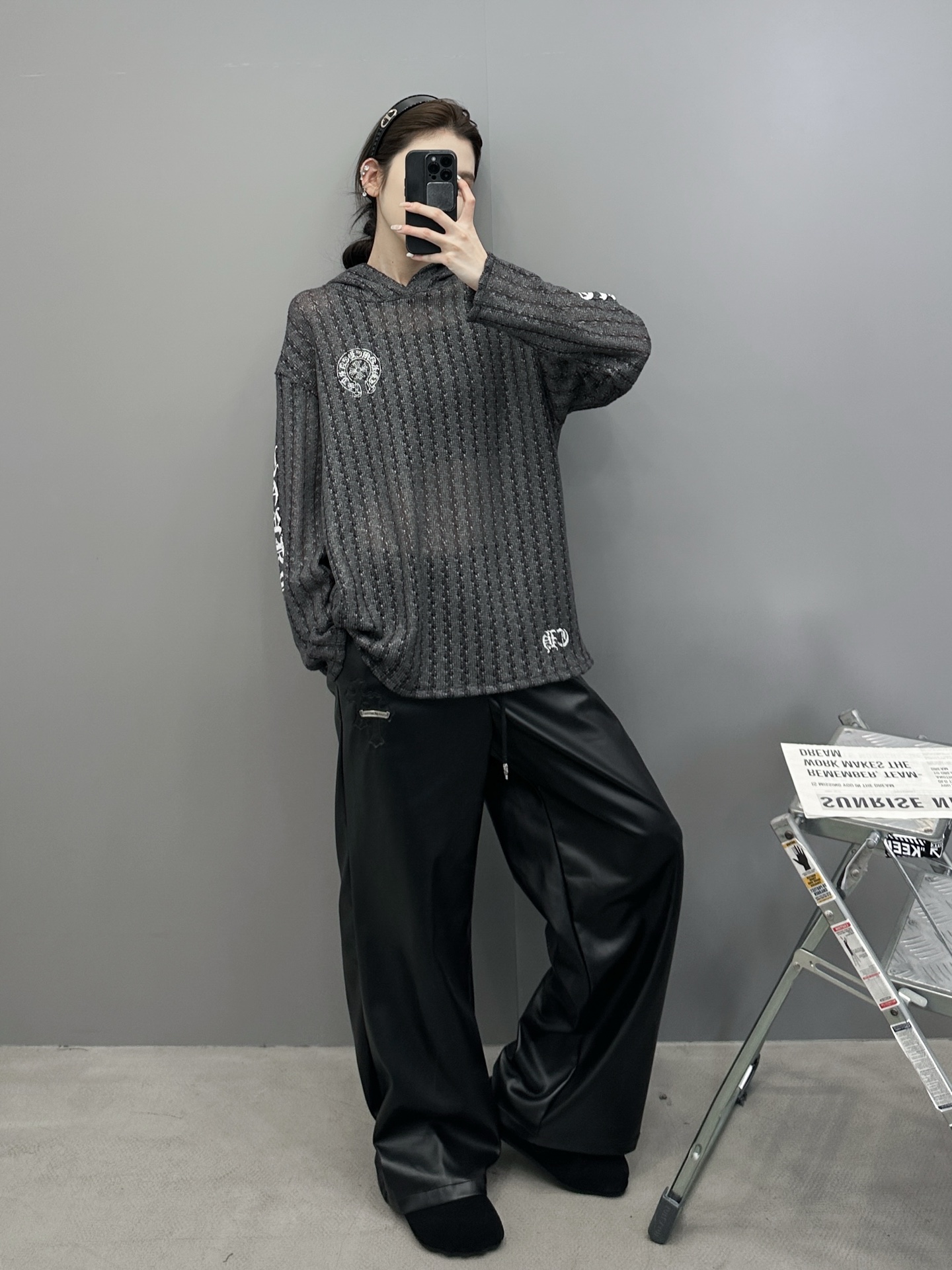 🆕克罗心 ｜ 新款休闲上衣，成衣洗水烫银工艺加6处印花，人棉特殊混纺编织面料，男女同款，尺码sml