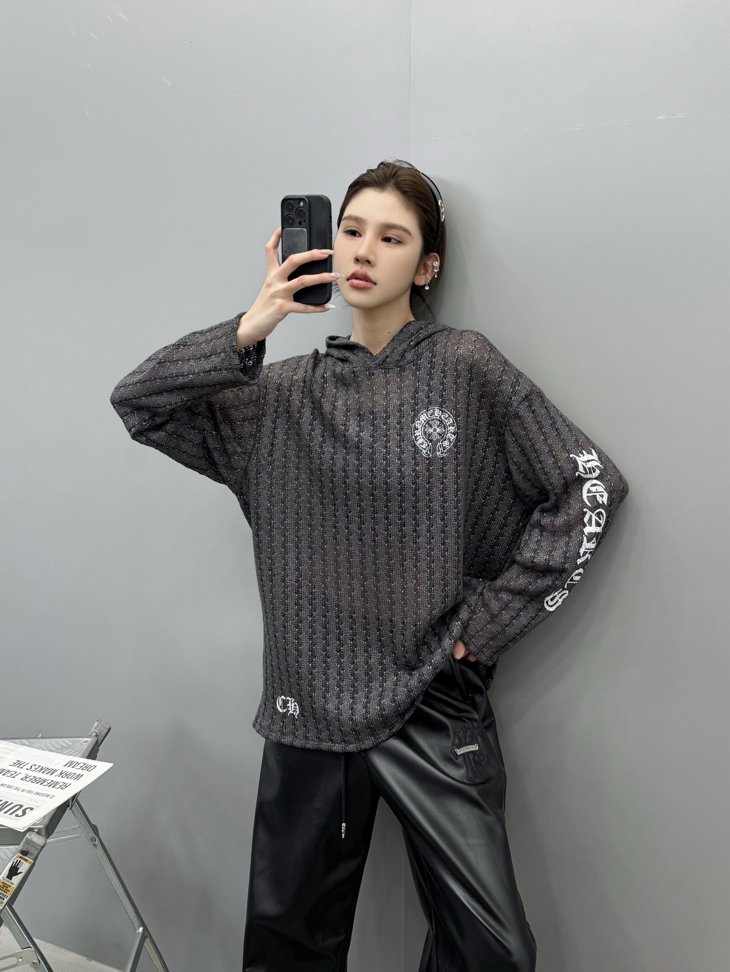 🆕克罗心 ｜ 新款休闲上衣，成衣洗水烫银工艺加6处印花，人棉特殊混纺编织面料，男女同款，尺码sml