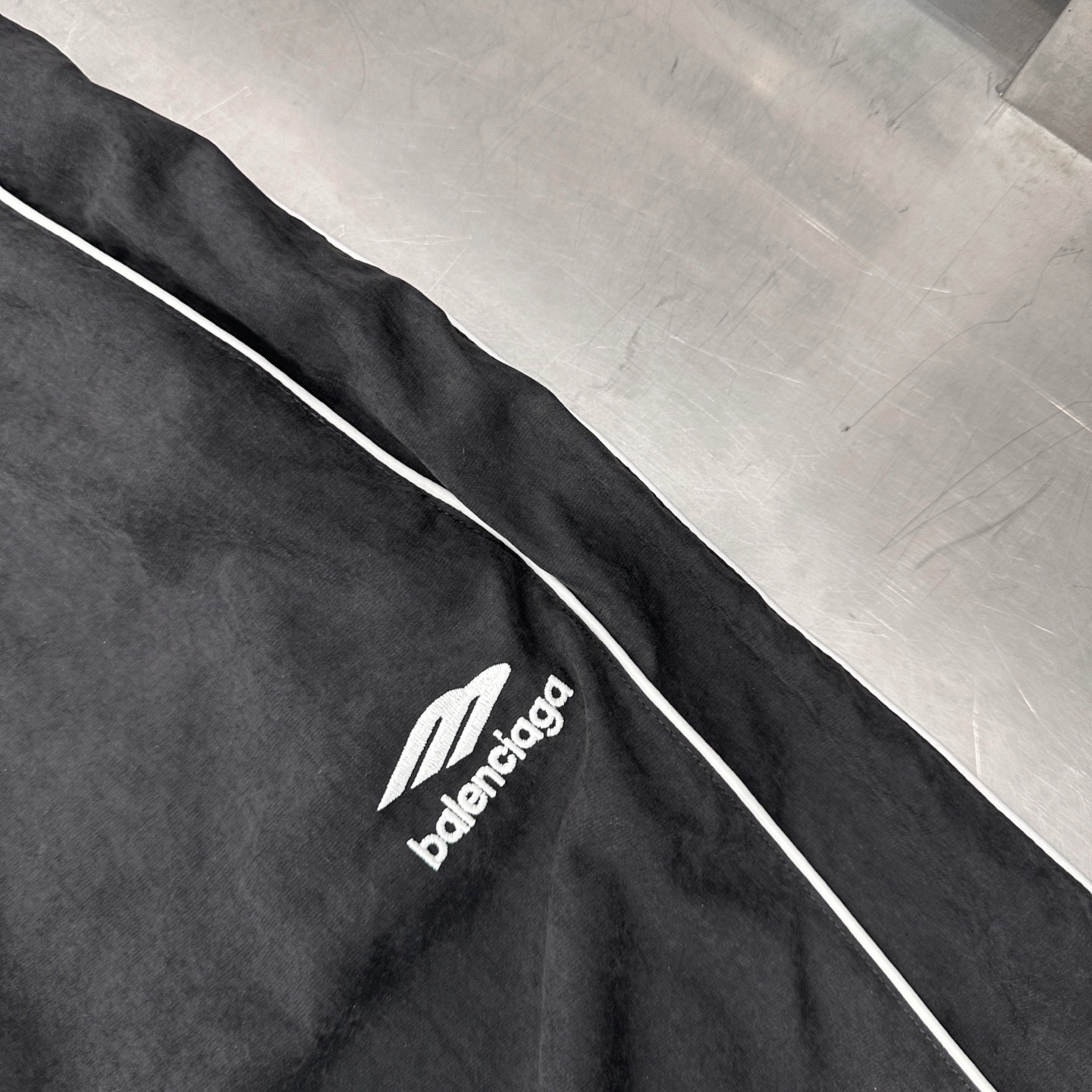 🆕巴黎 ｜ 新款半裙，经典刺绣标，手工机边绳侧杠，休闲时尚，尺码sml